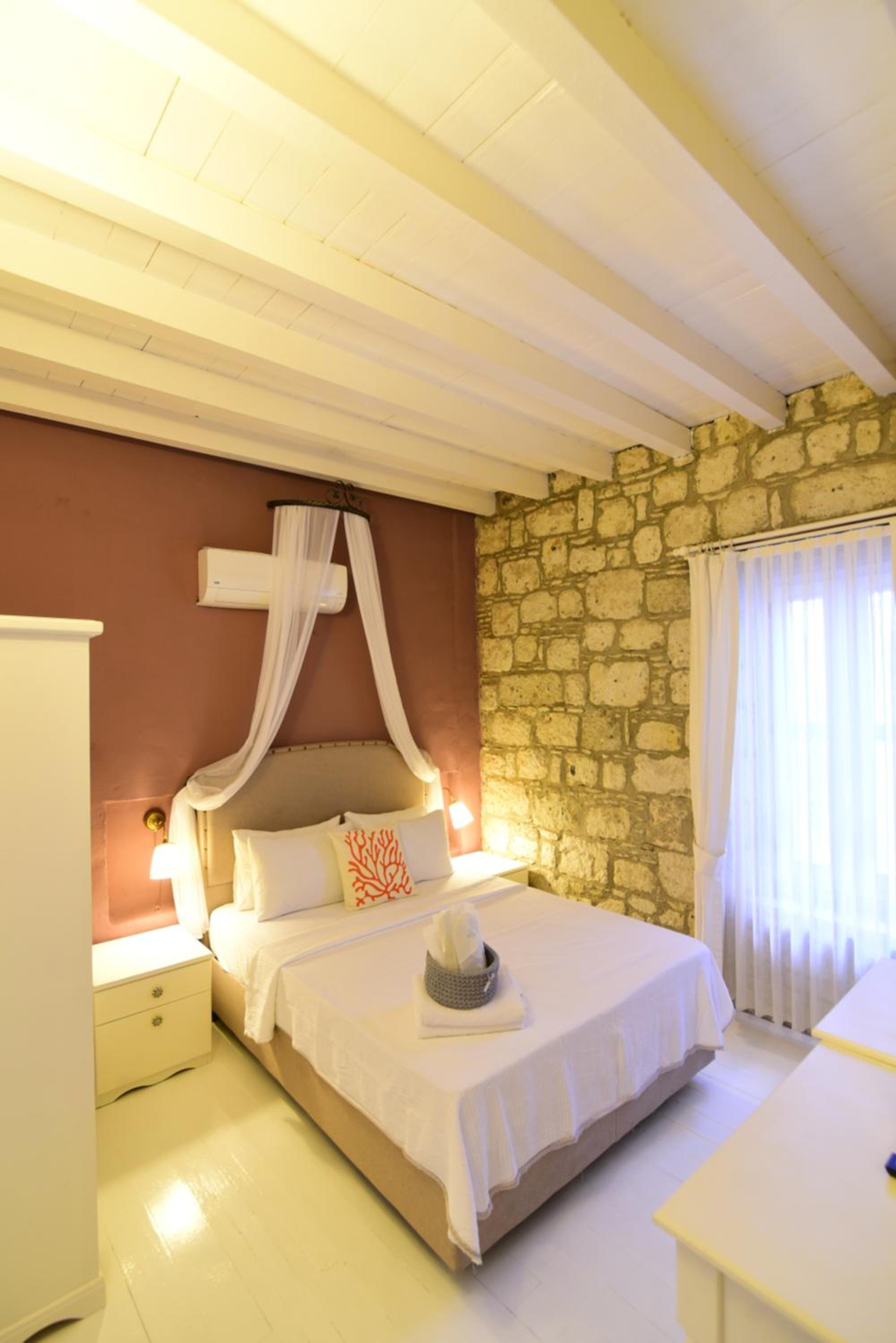 Deluxe Double Room with Courtyard