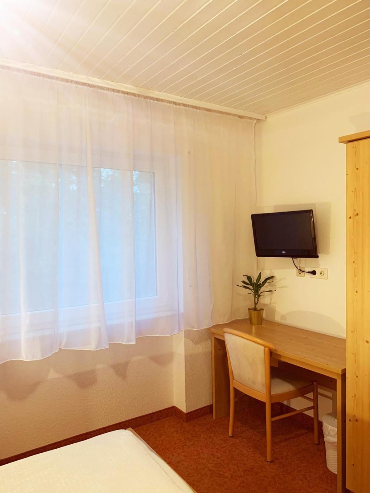 Double Room With Private Bathroom photo 2