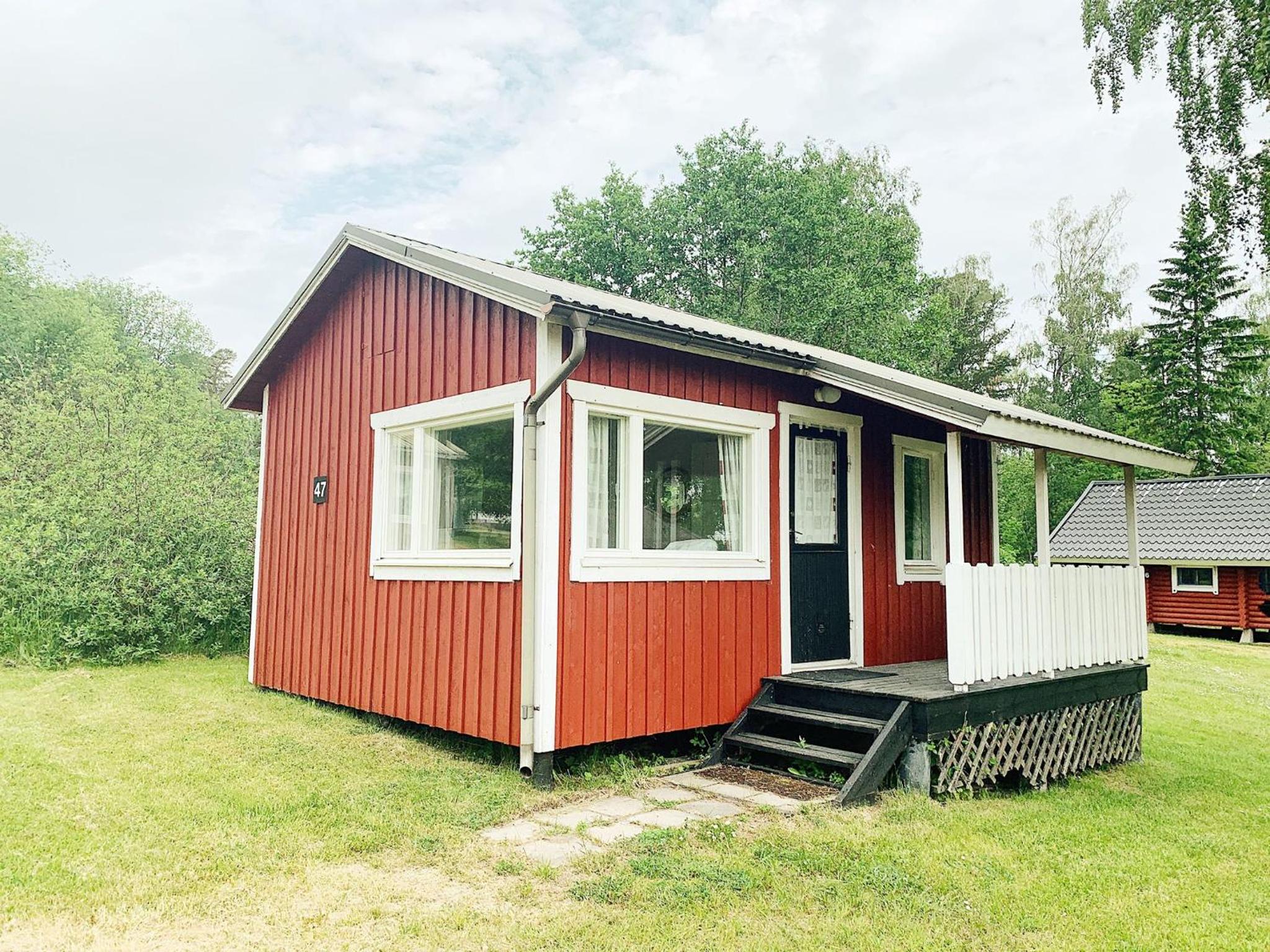 Small One-Bedroom Cottage  photo 2