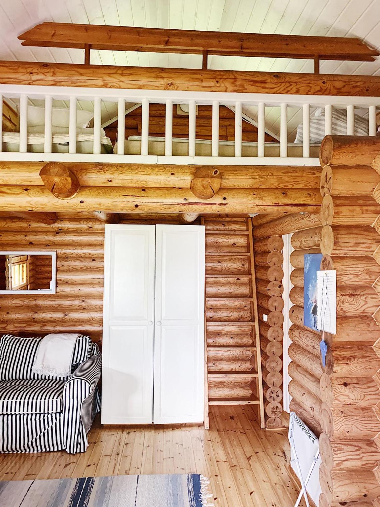 One-Bedroom Cottage - Pets Not Allowed photo 1