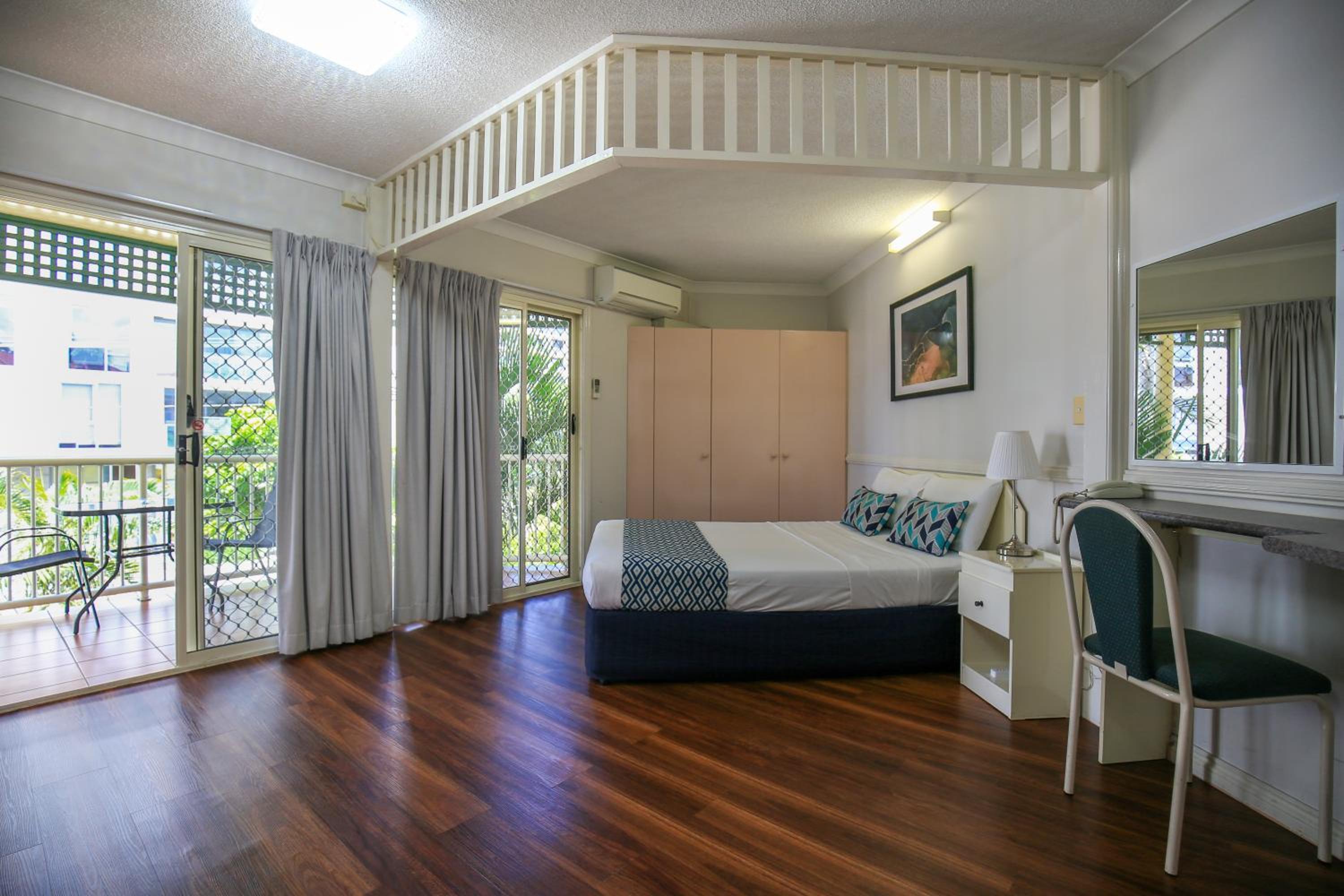 Studio Apartment