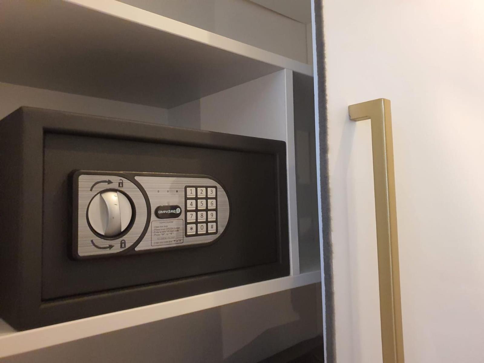 Double Room - Photo 2