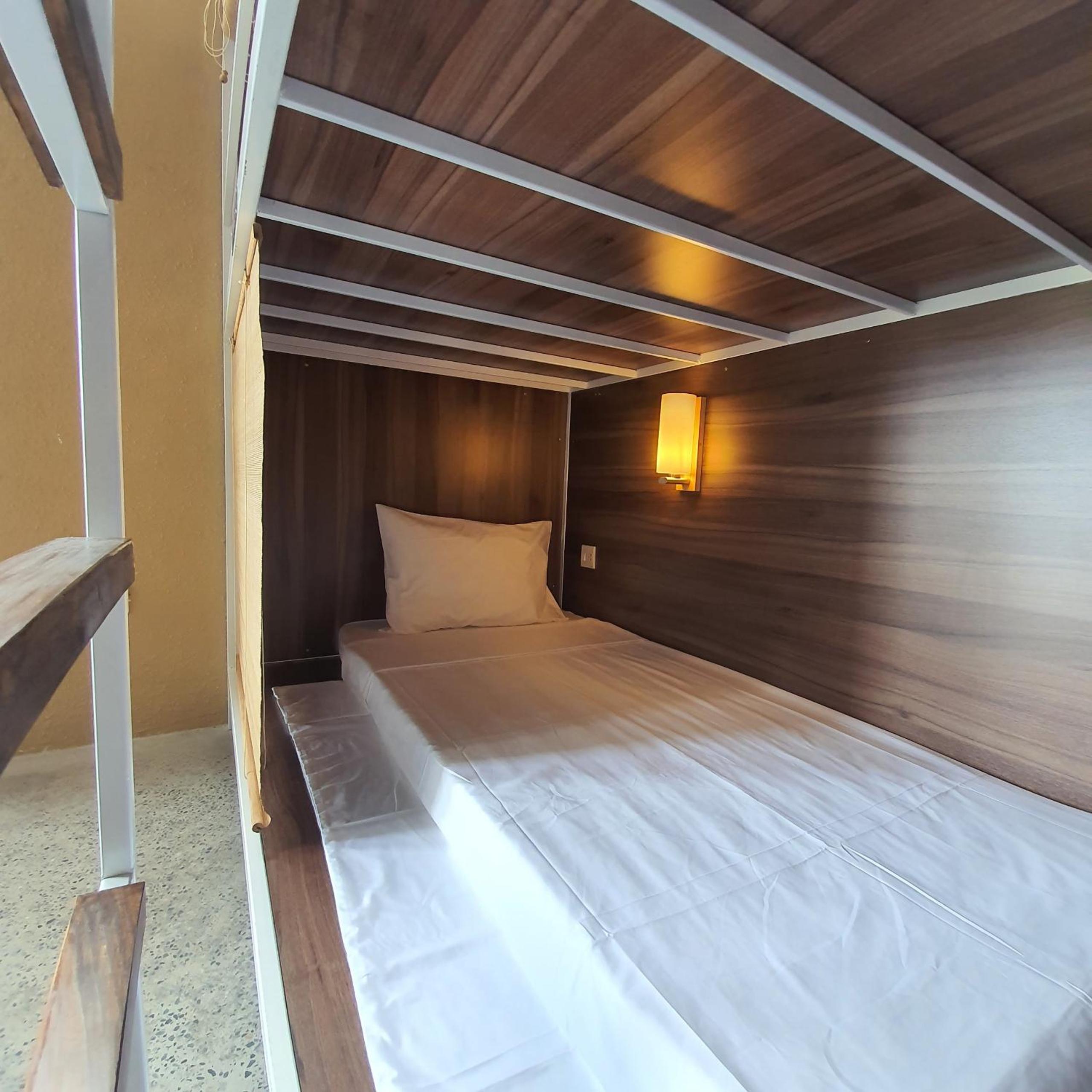 8-Bed Mixed Dormitory Room photo 1