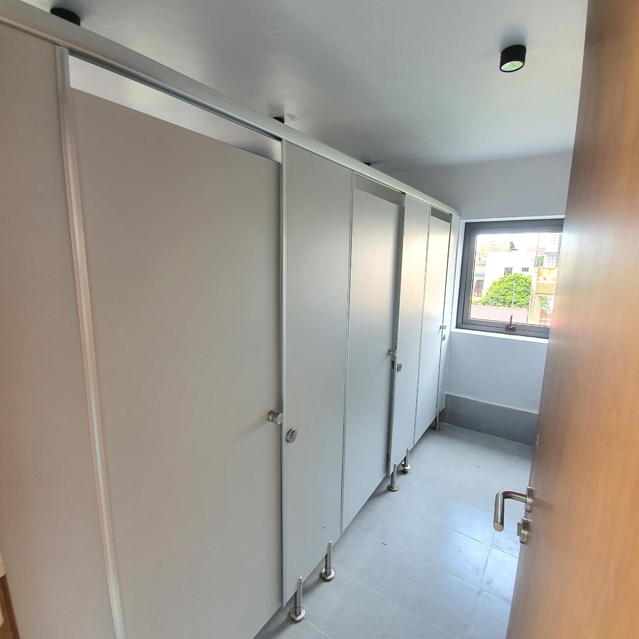 6-Bed Mixed Dormitory Room photo 2