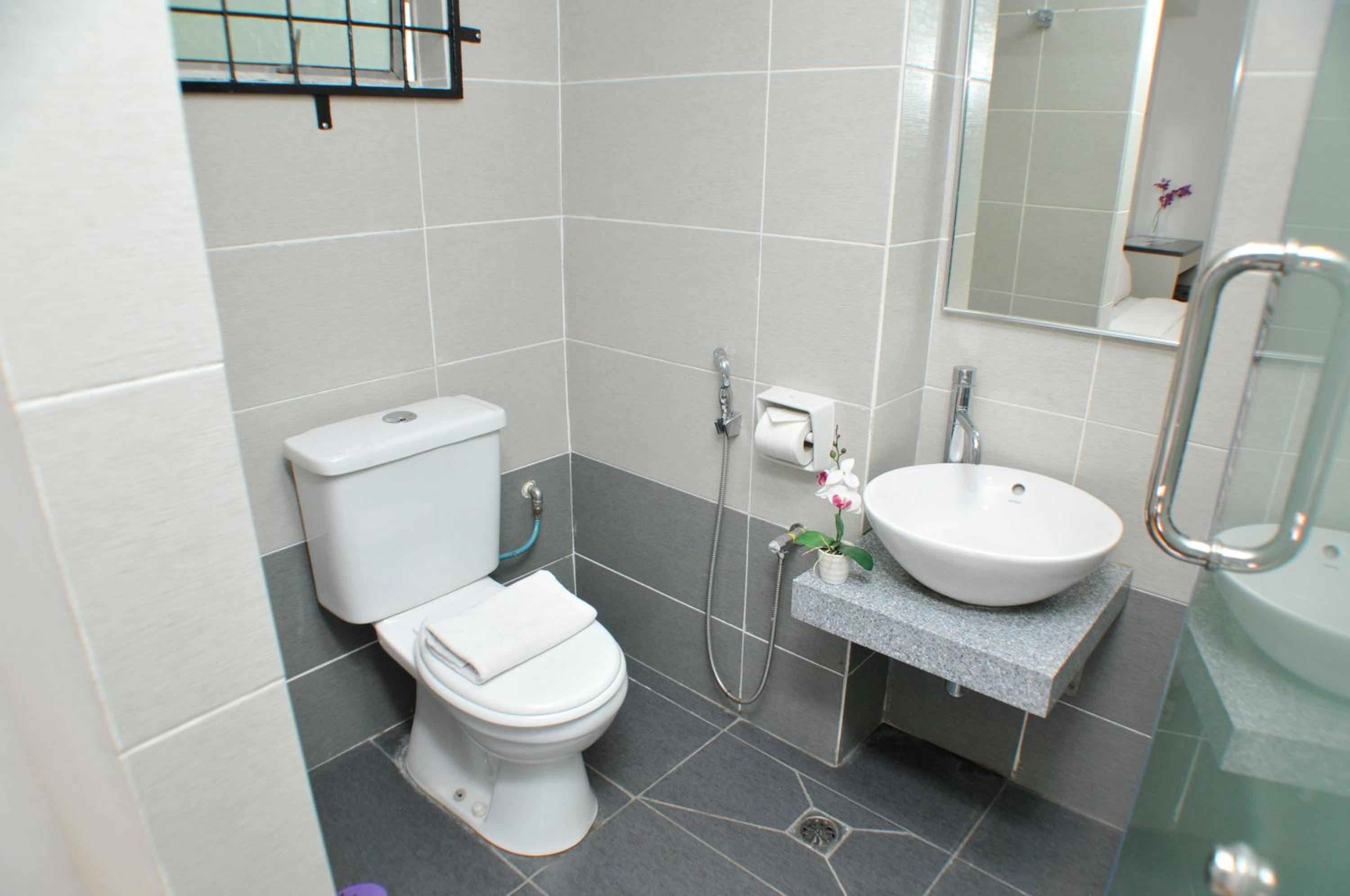 Standard Queen Room photo 2