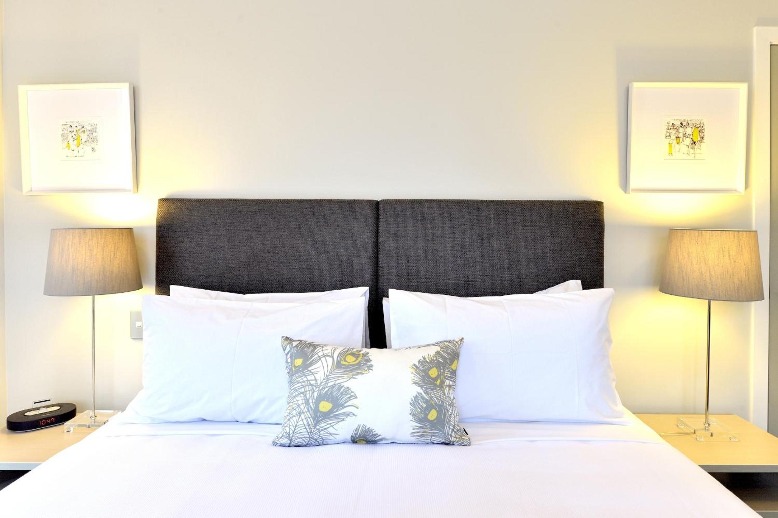 Premium One-Bedroom Apartment - Photo 5