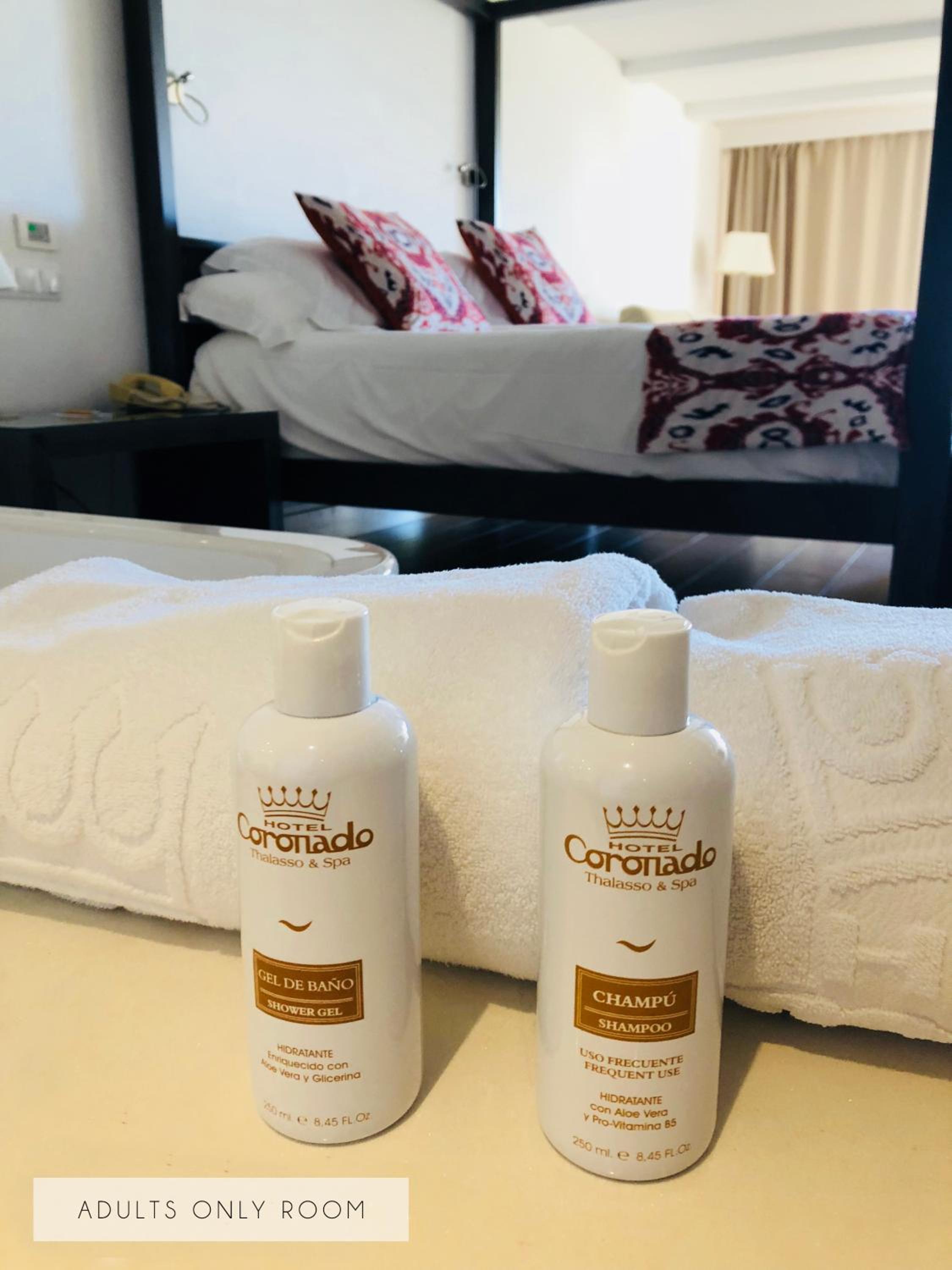Premium Suite With Pool Access And Sea View -  Adults Only  - Spa Access Included thumbnail 5