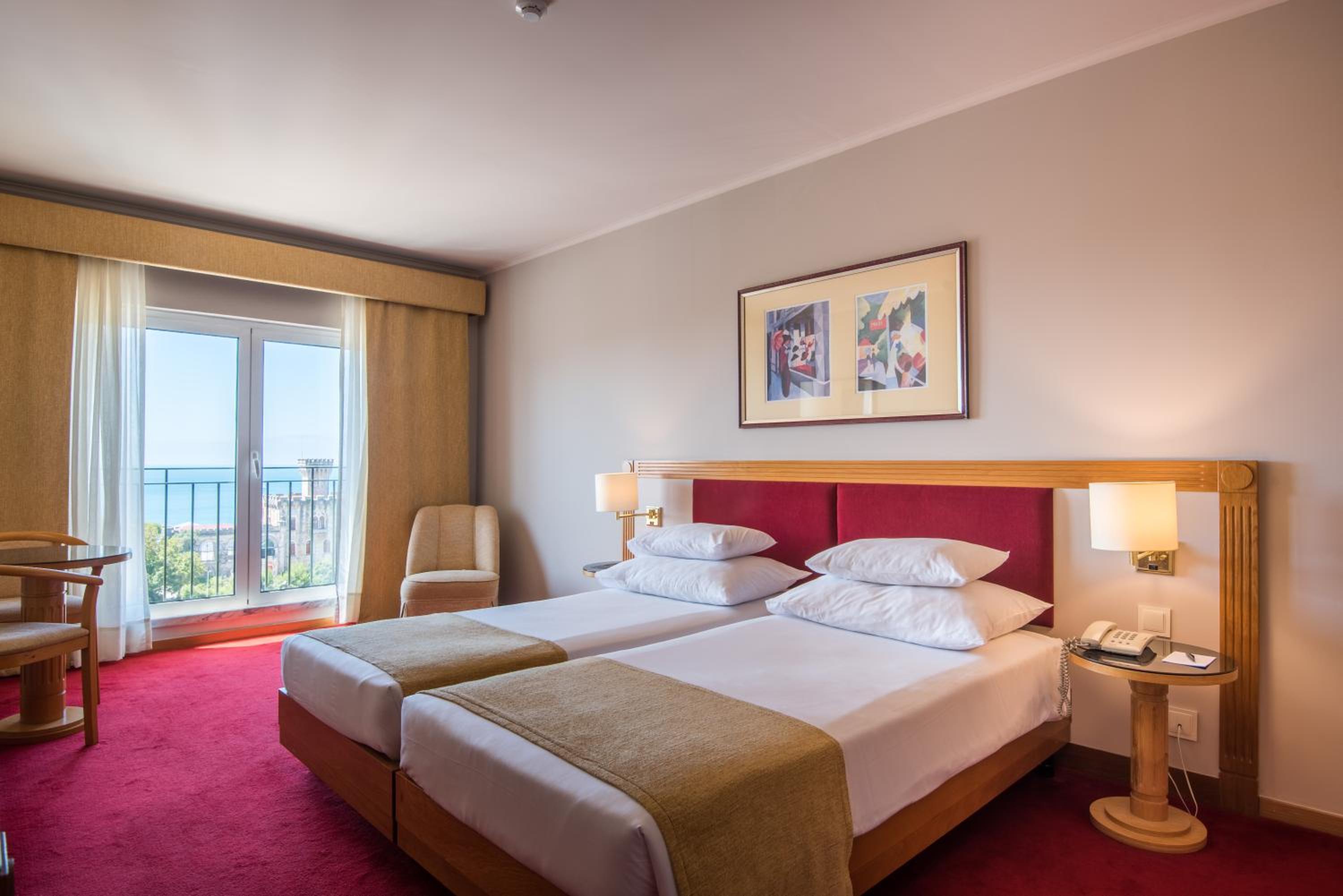 Single Room with Sea View - Photo 2