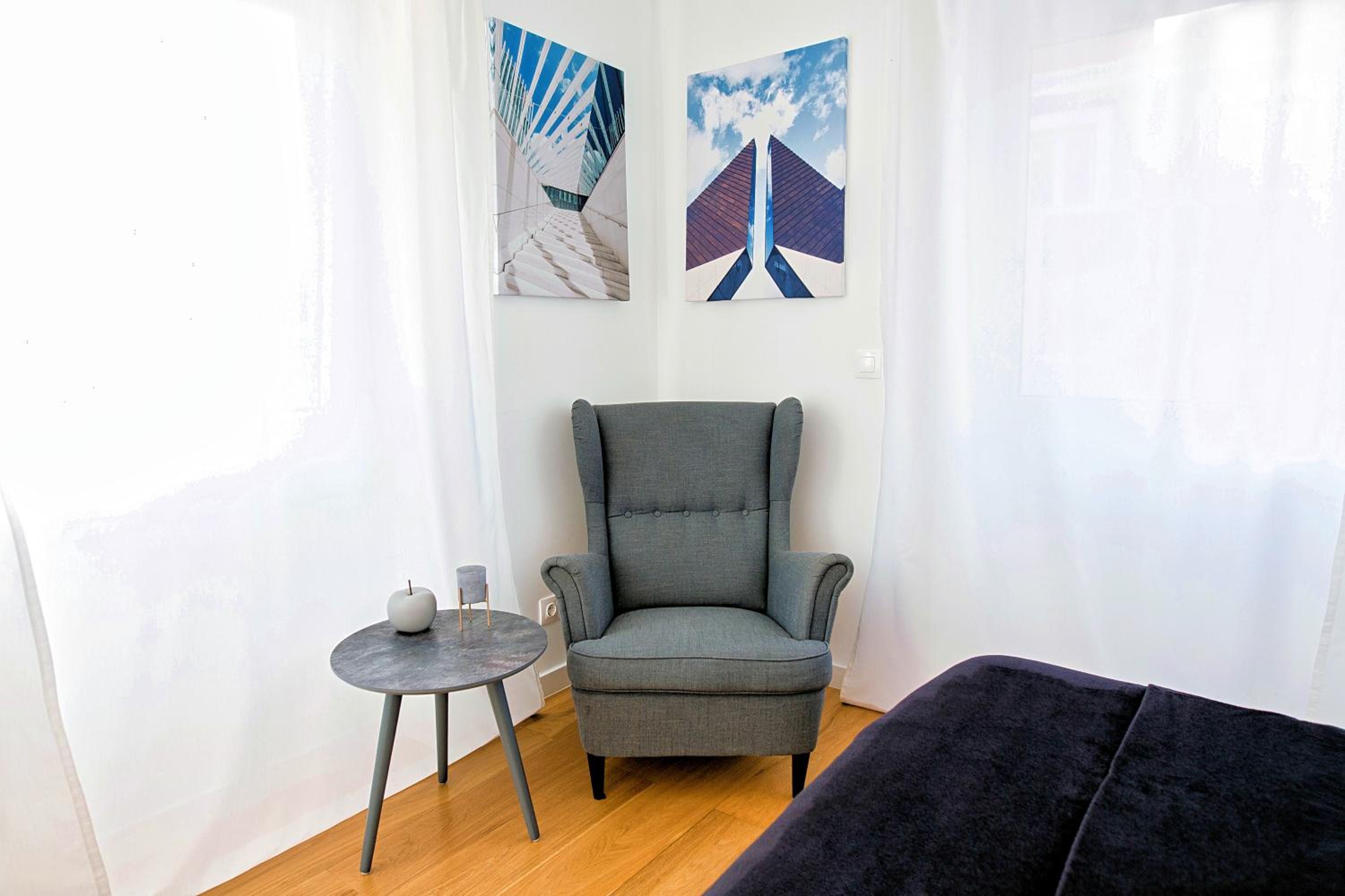 Deluxe King Room photo 3
