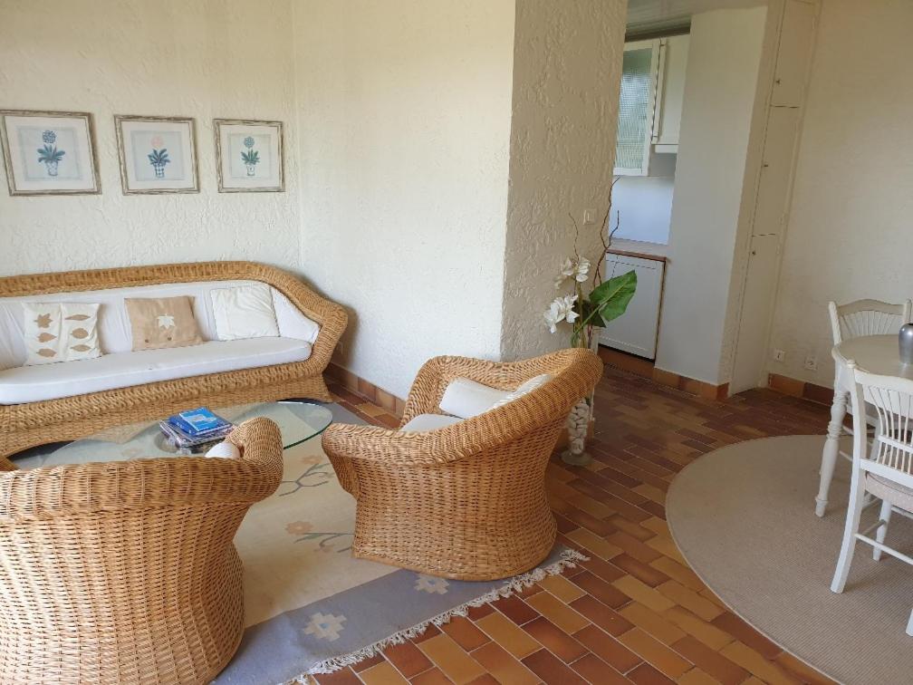 Apartment with Sea View photo 3