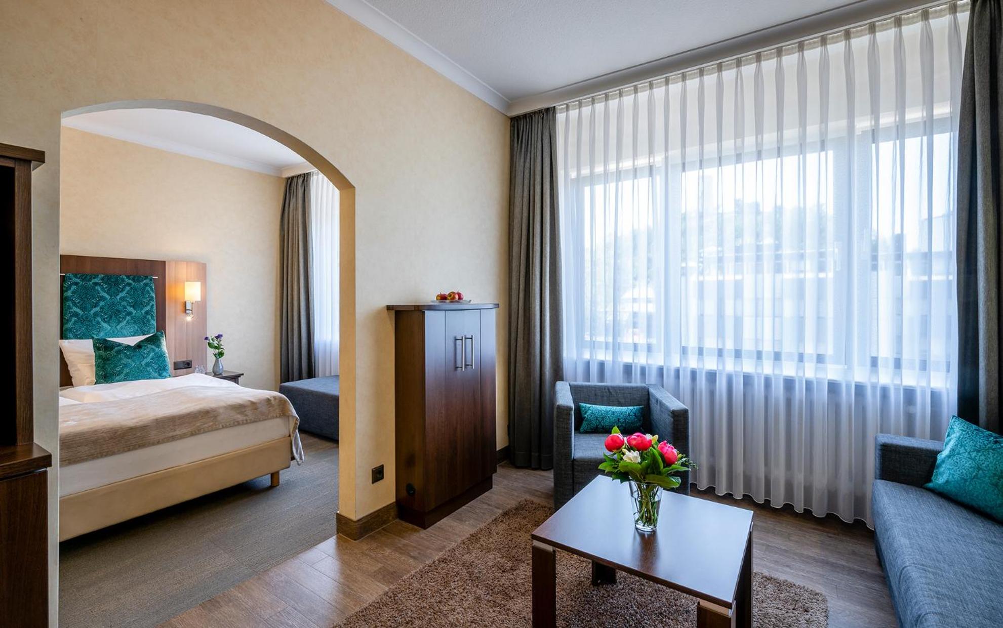 Suite - Photo 3
