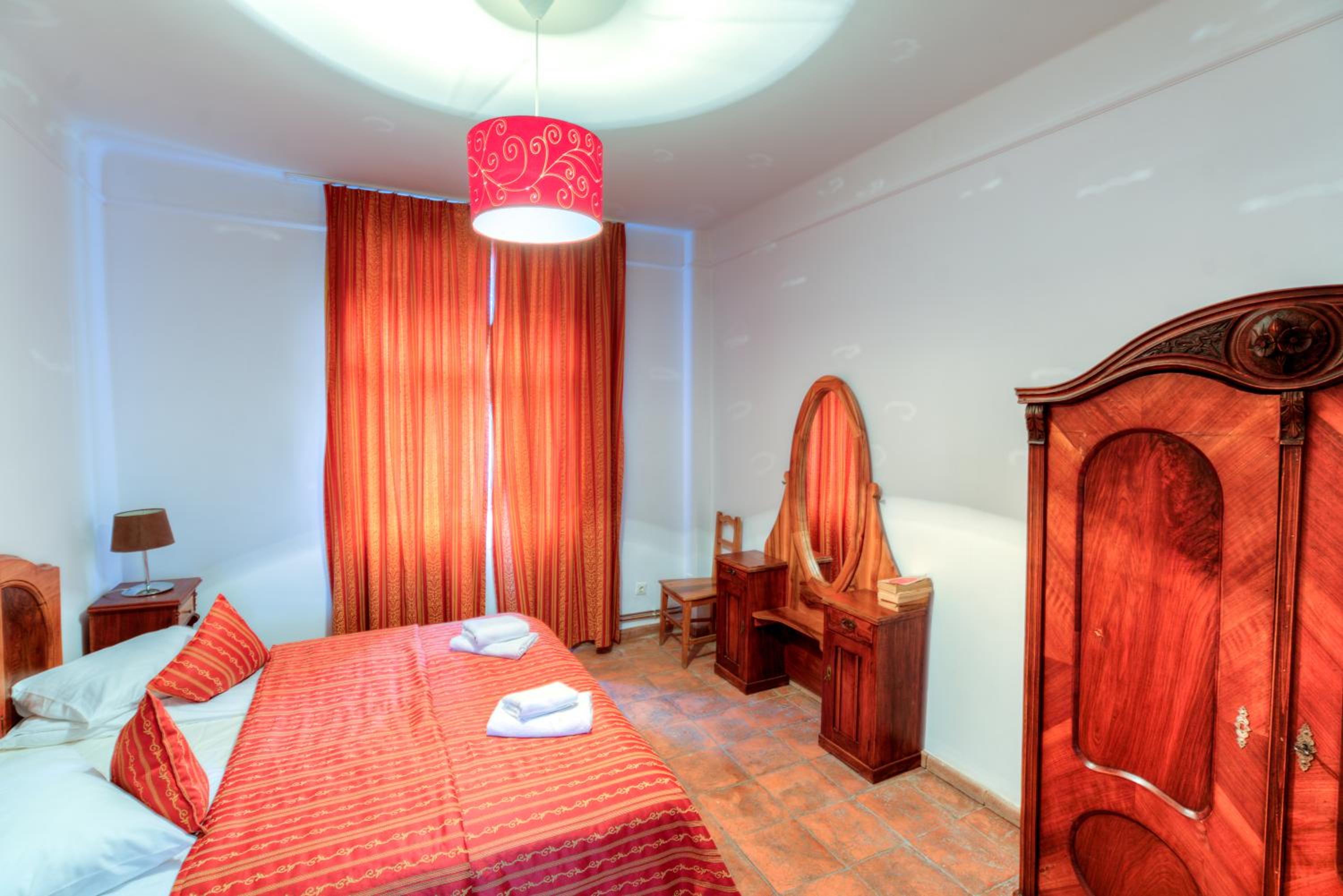 Two-Bedroom Apartment - Photo 11