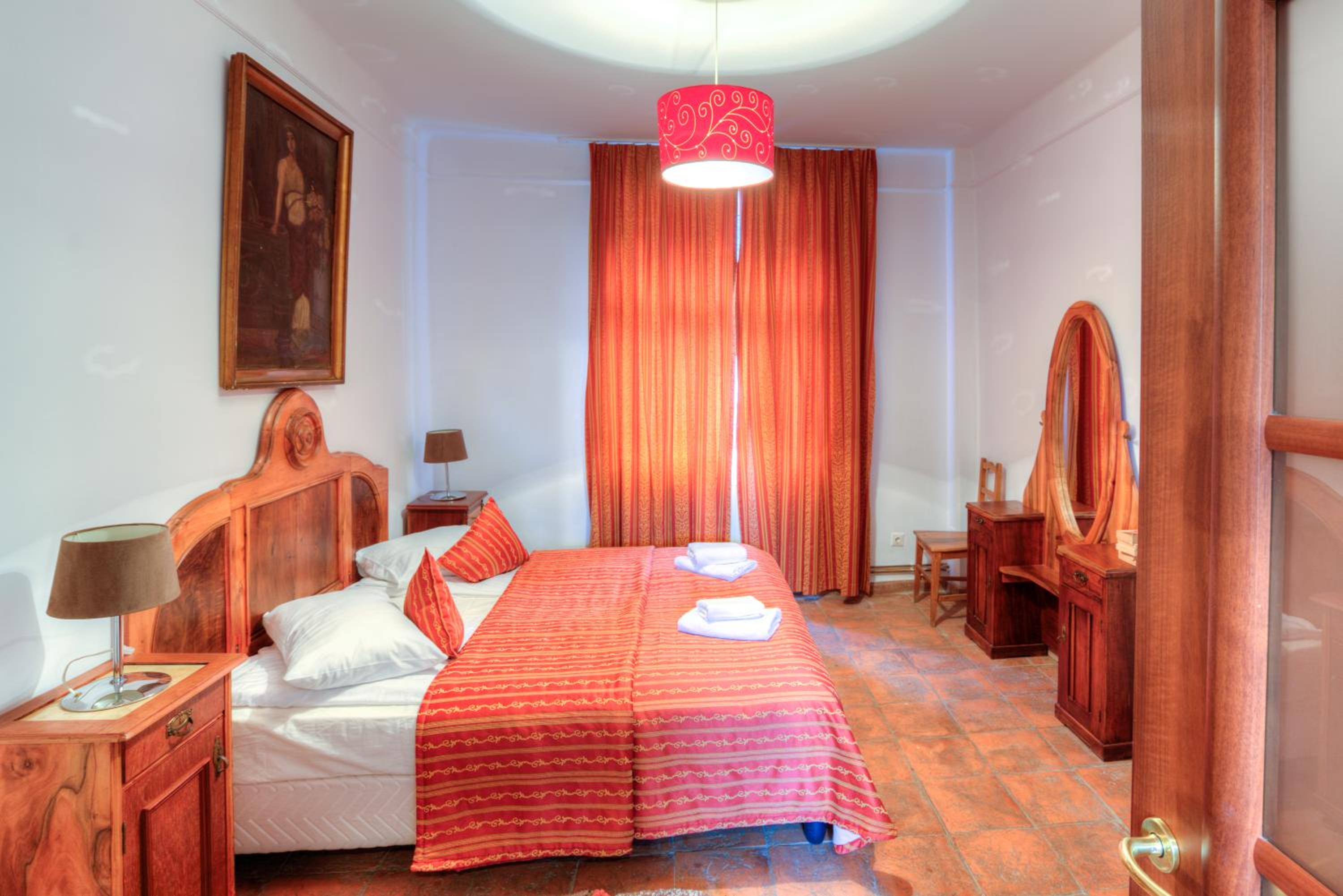 Two-Bedroom Apartment - Photo 7