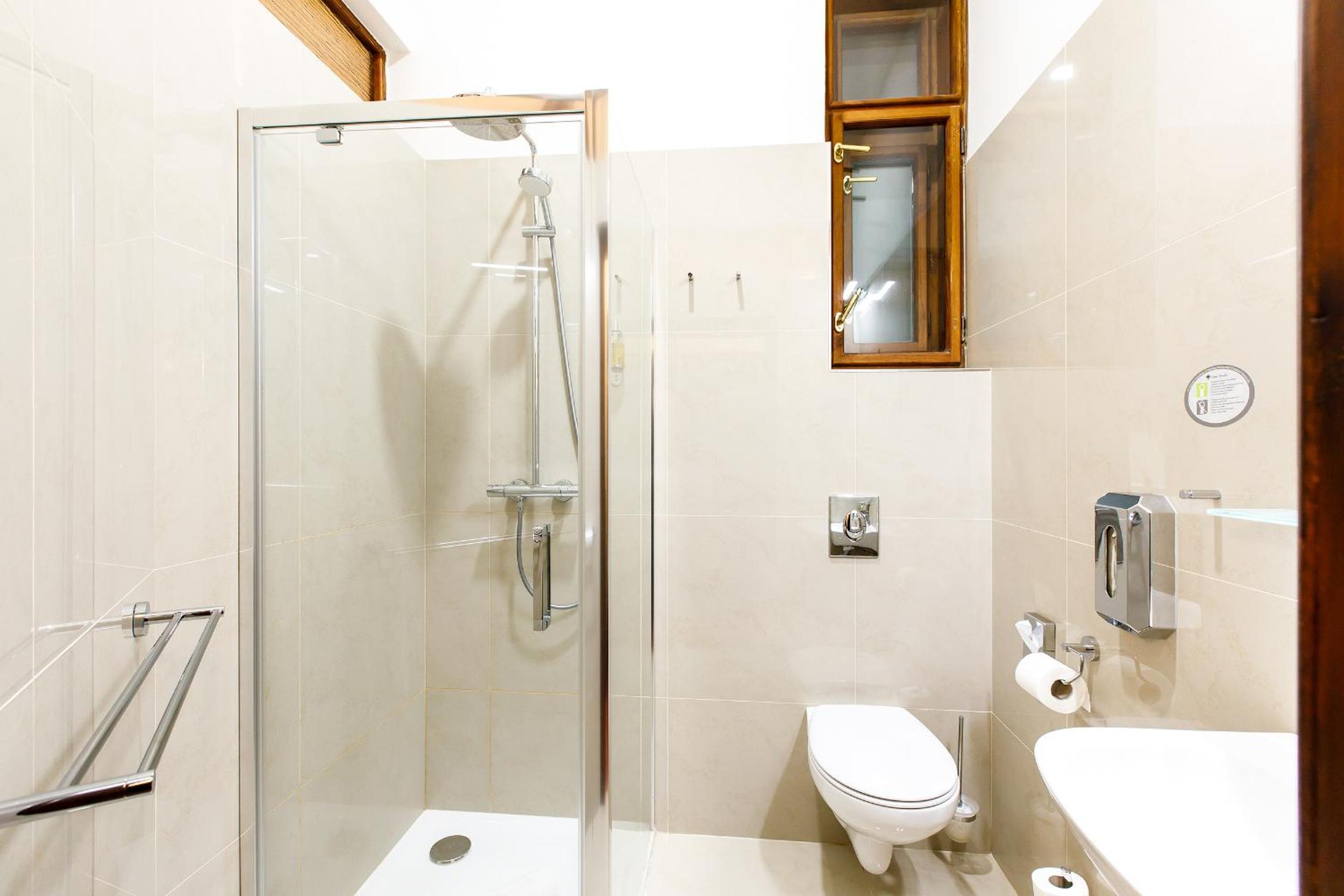 Double Room with Extra Bed - Photo 5
