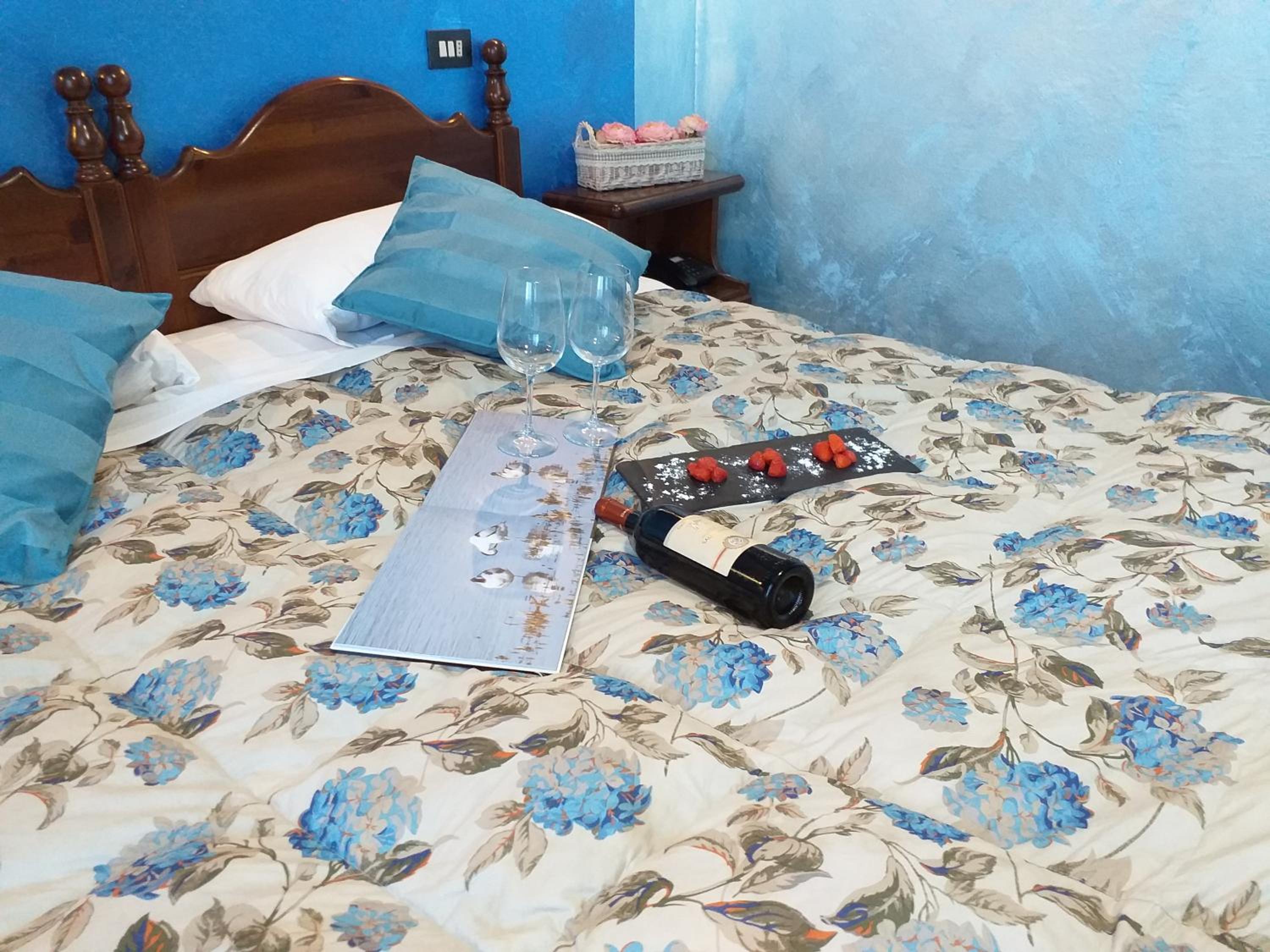 Double Room - Photo 9