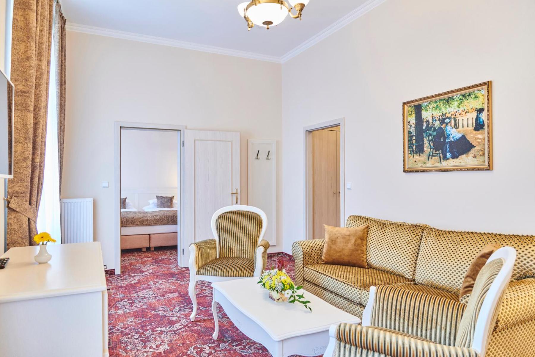 Deluxe Suite