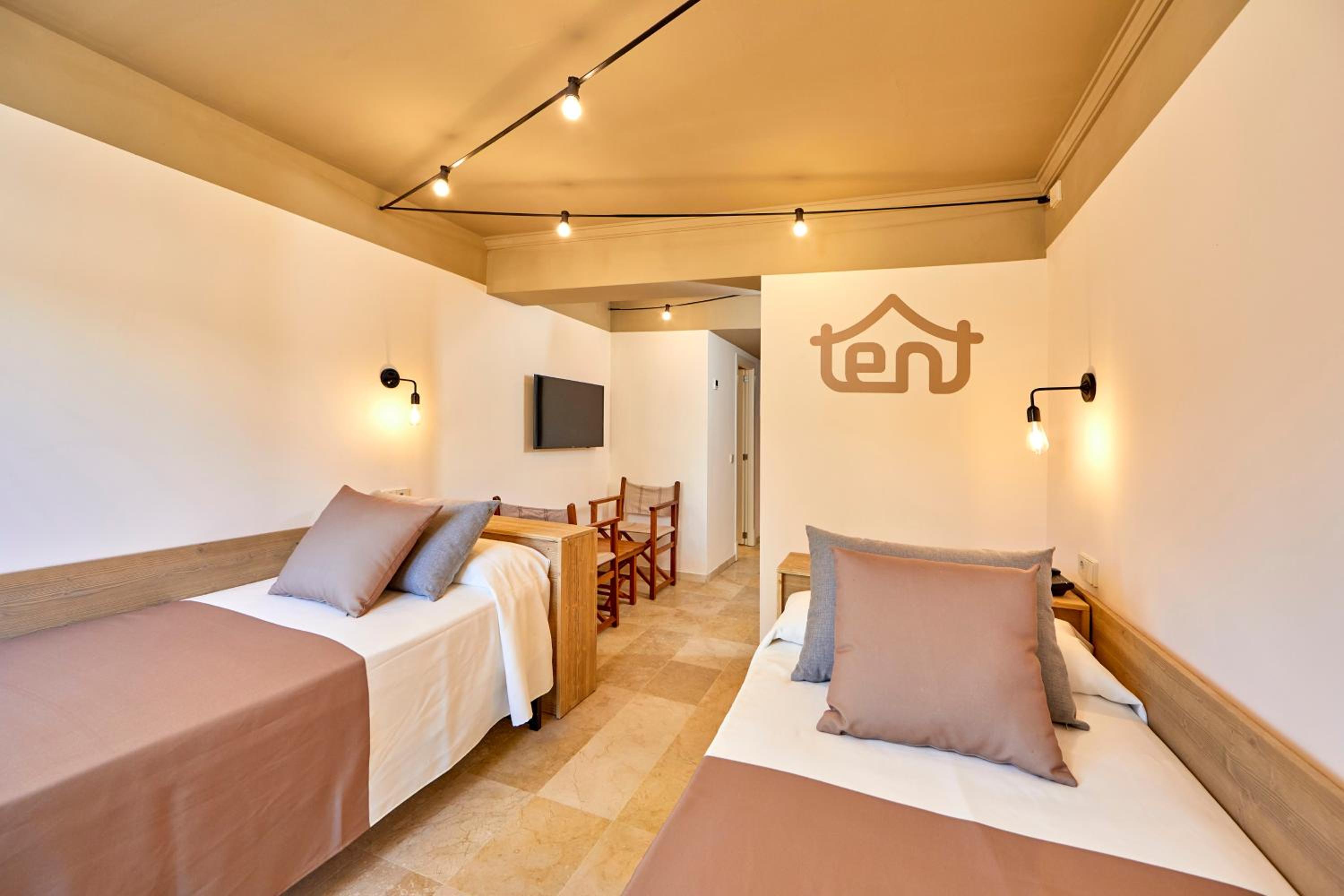 Double Room (1 Adult) - Unlimited Brunch photo 2