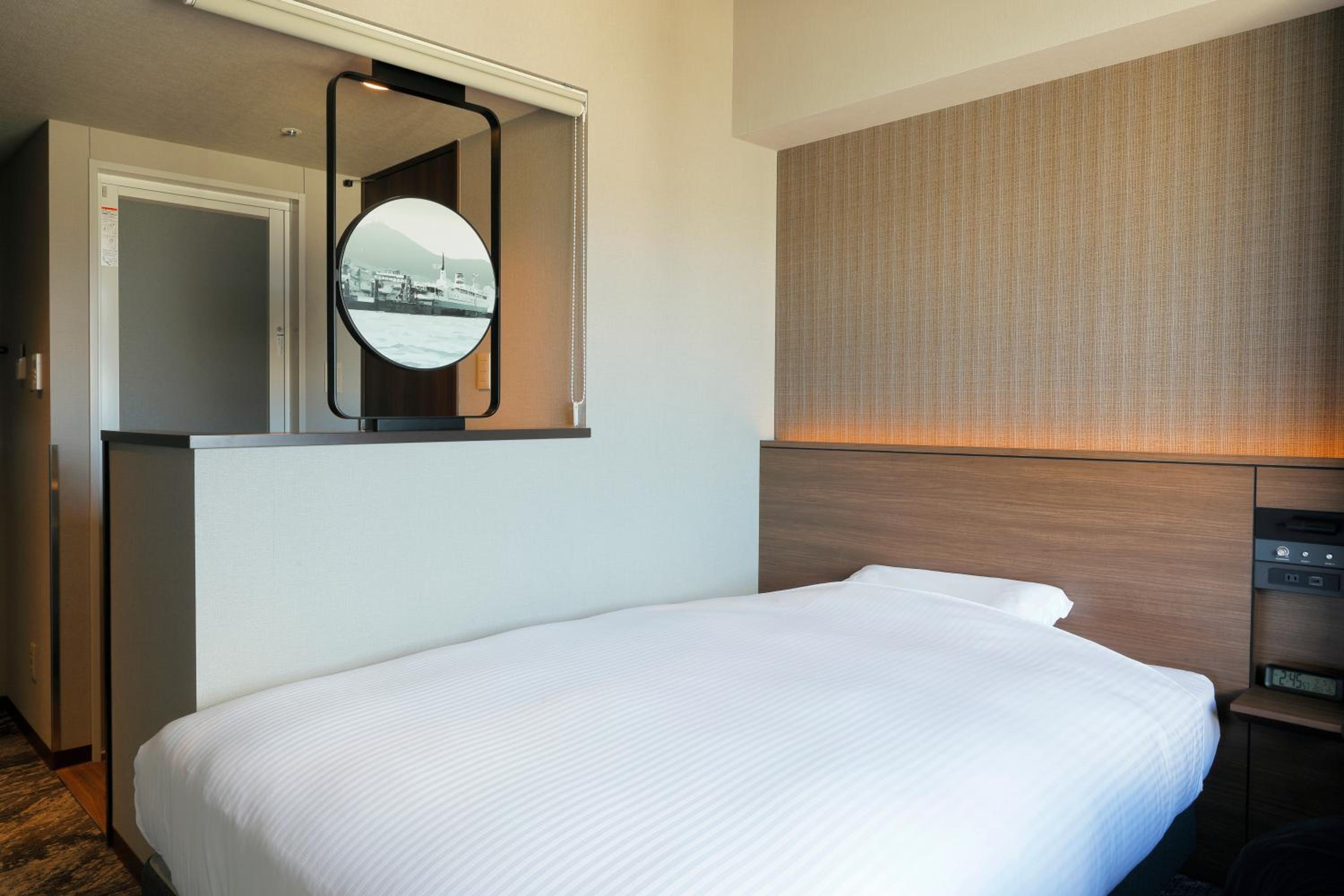 Single Room - Photo 1