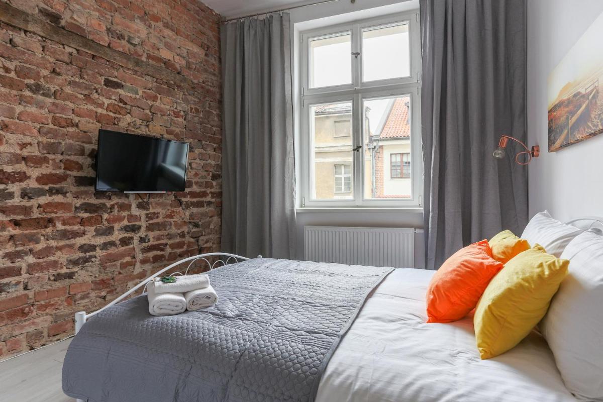 Studio Apartment - Photo 9