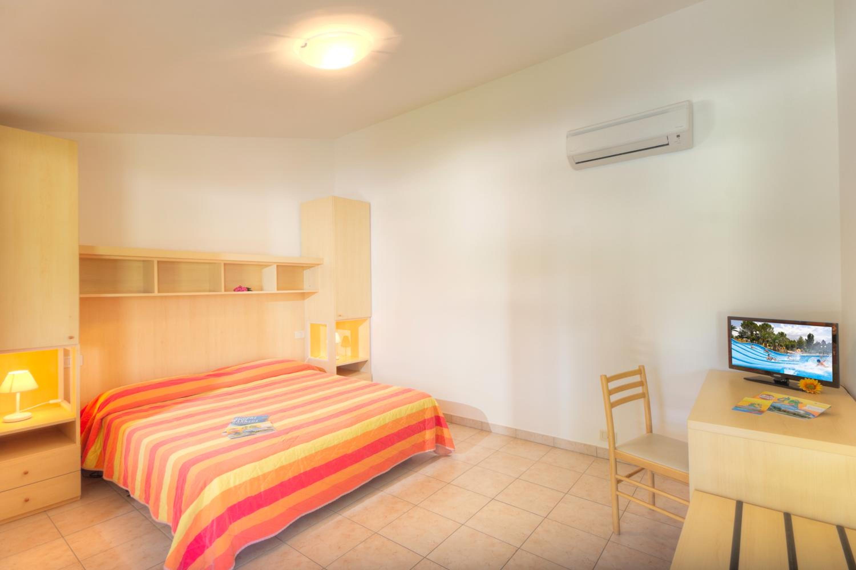 Double or Twin Room photo 2