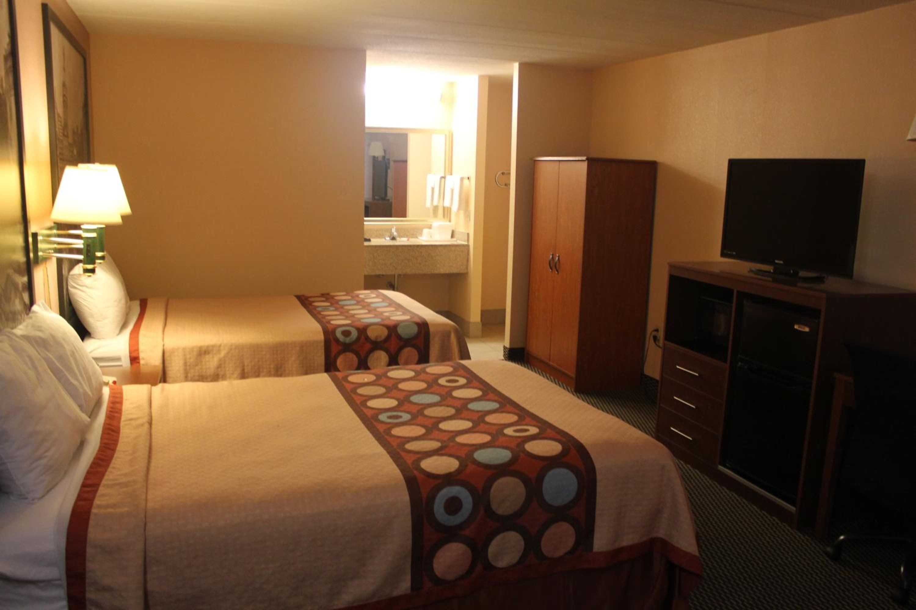 Double Room with Two Double Beds - Smoking - Photo 5
