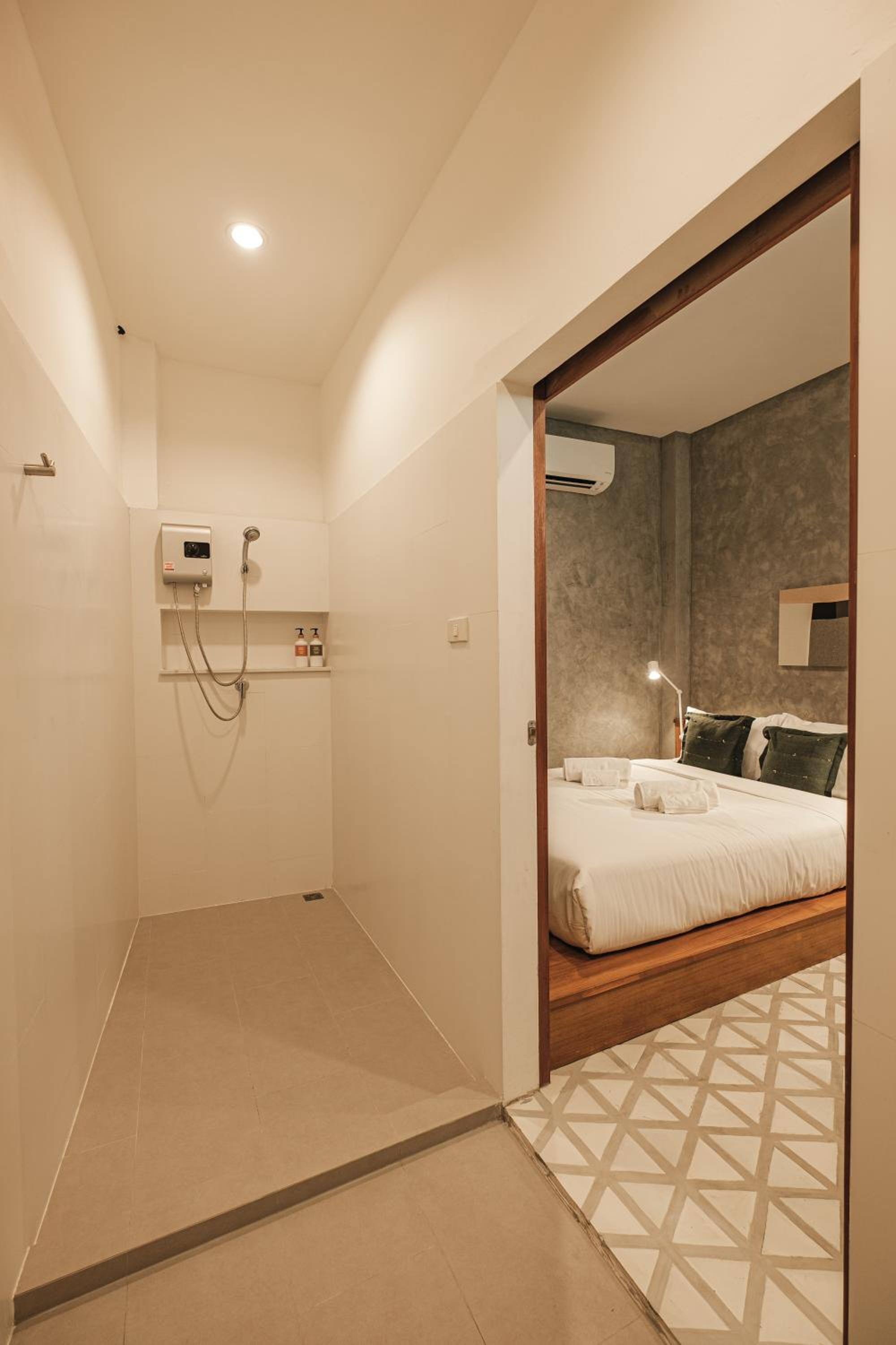 Standard Queen Room - Photo 3