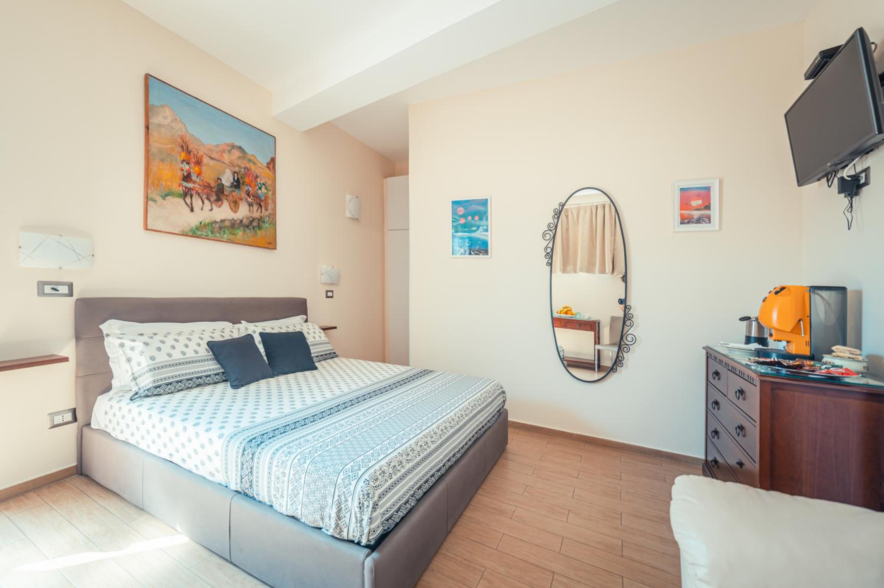 Large Double Room