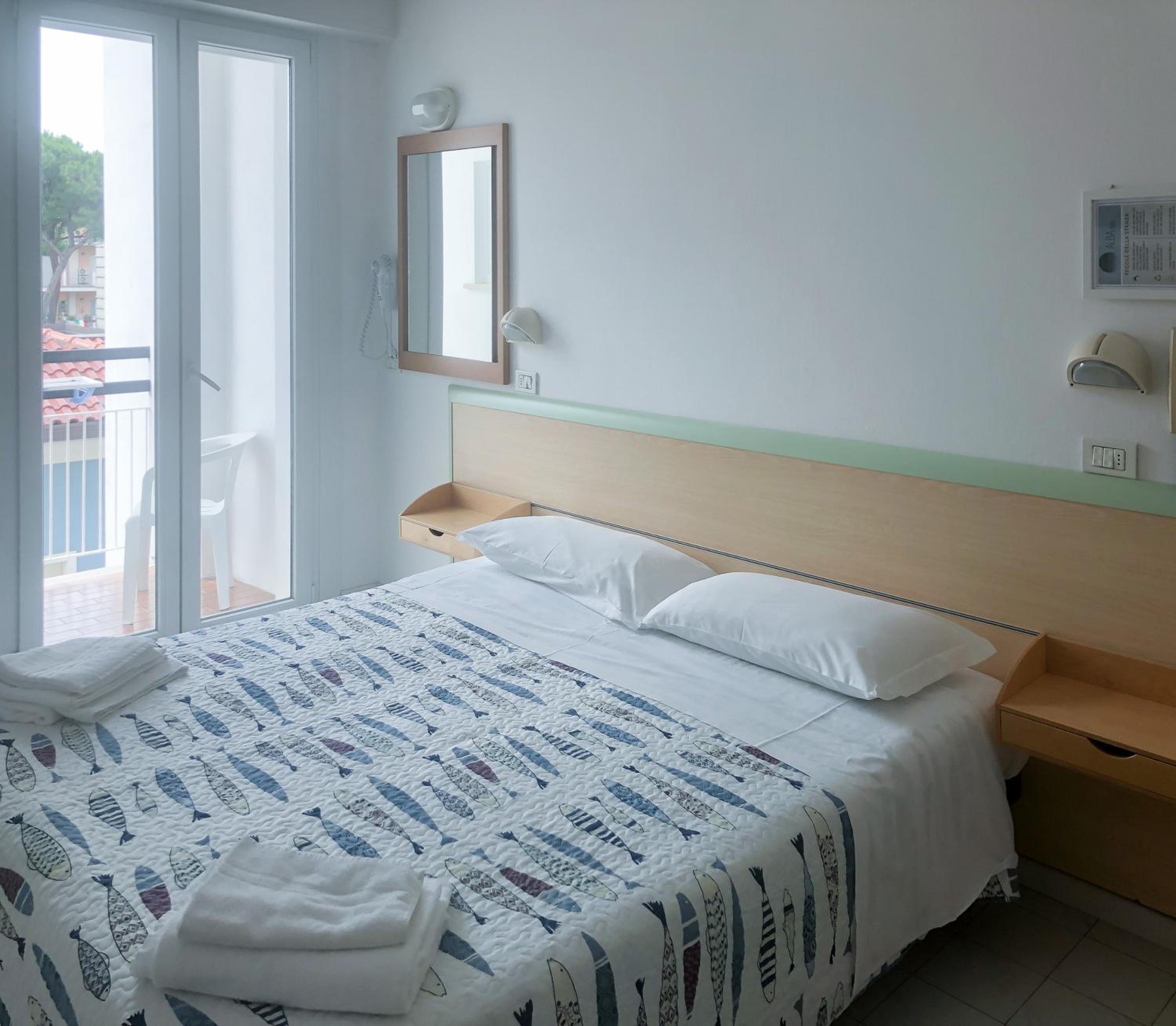 Standard Double Room - Photo 6