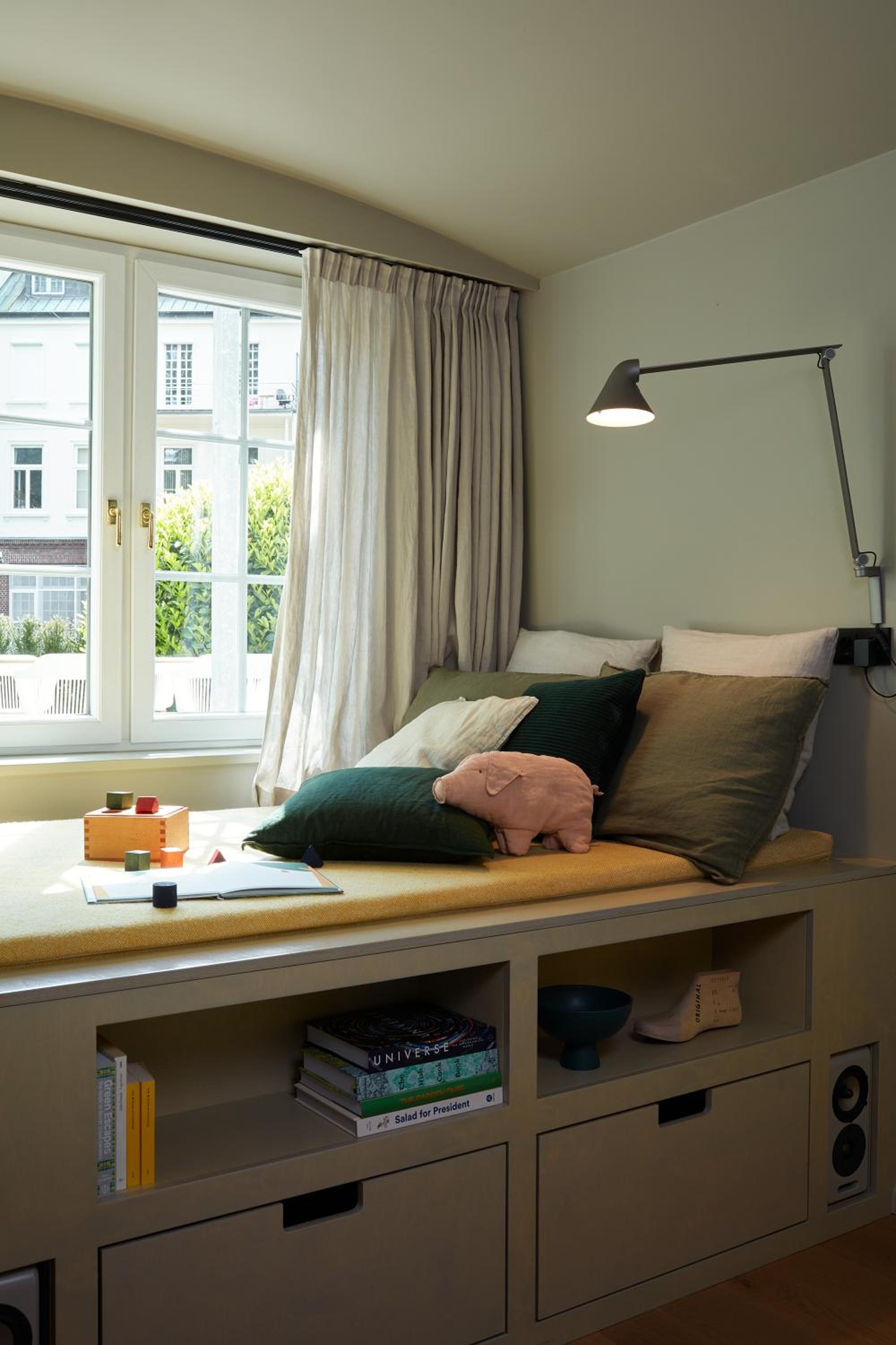 'total large' studio