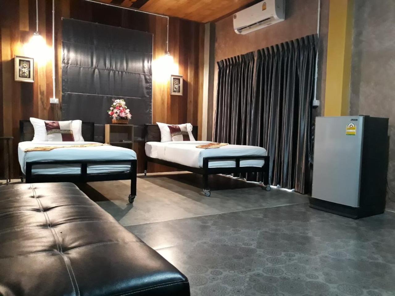 Triple Room With Private Bathroom - Photo 29