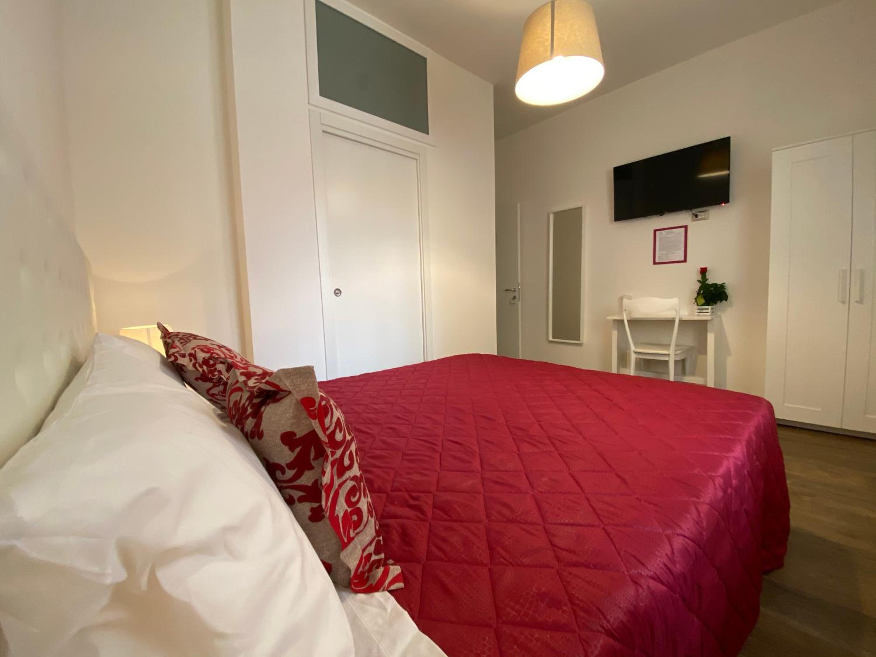 Double Room with Private Bathroom photo 3