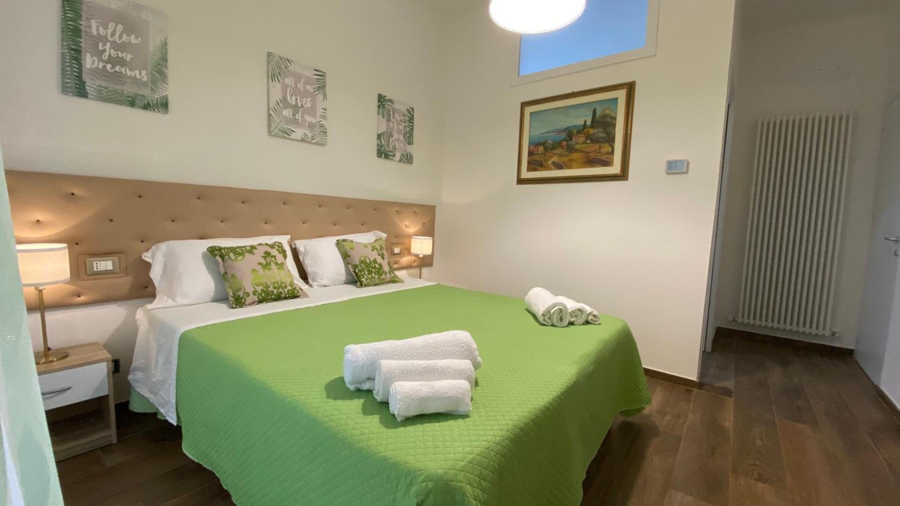 Double Room with Private Bathroom photo 2