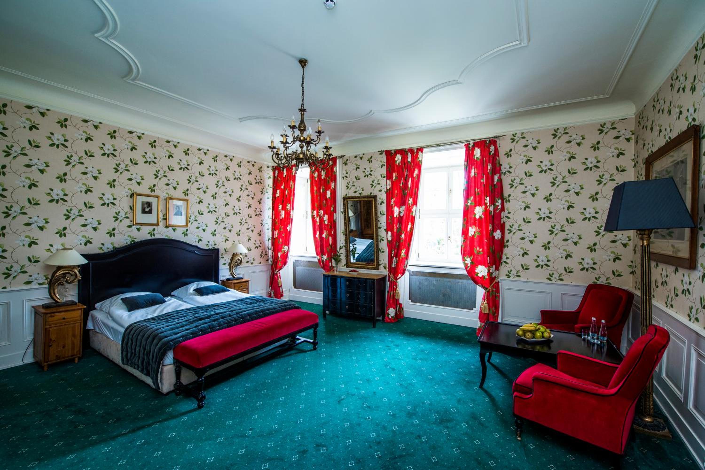 Deluxe Double Room - Photo 14