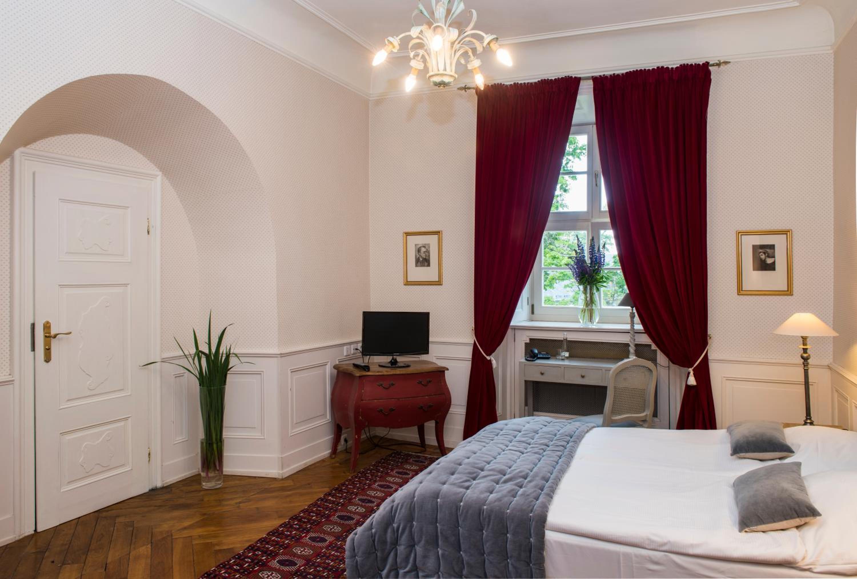 Deluxe Double Room - Photo 5