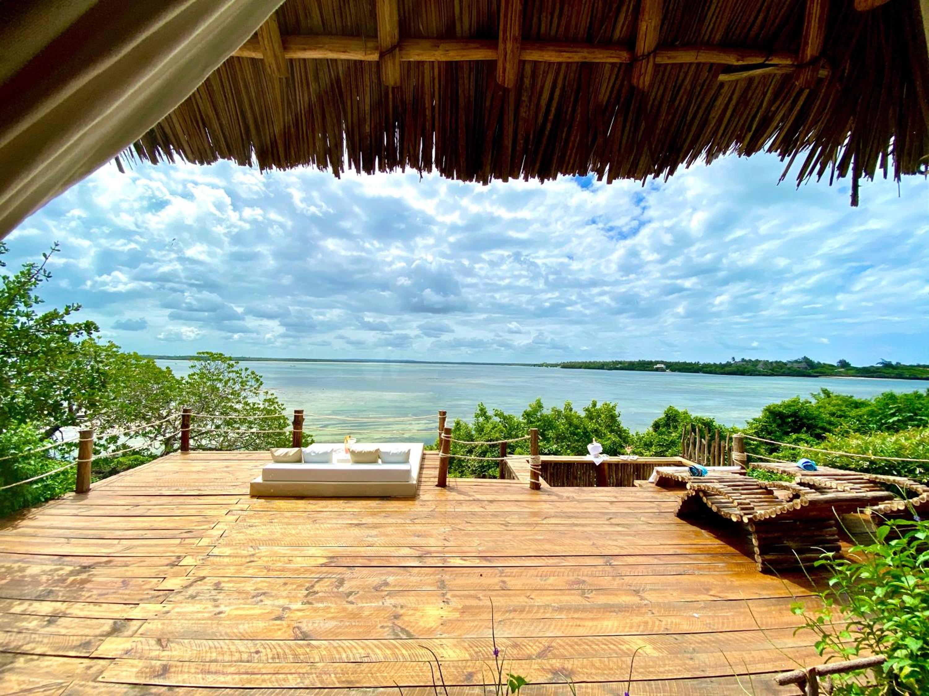 Bungalow with Sea View photo 1