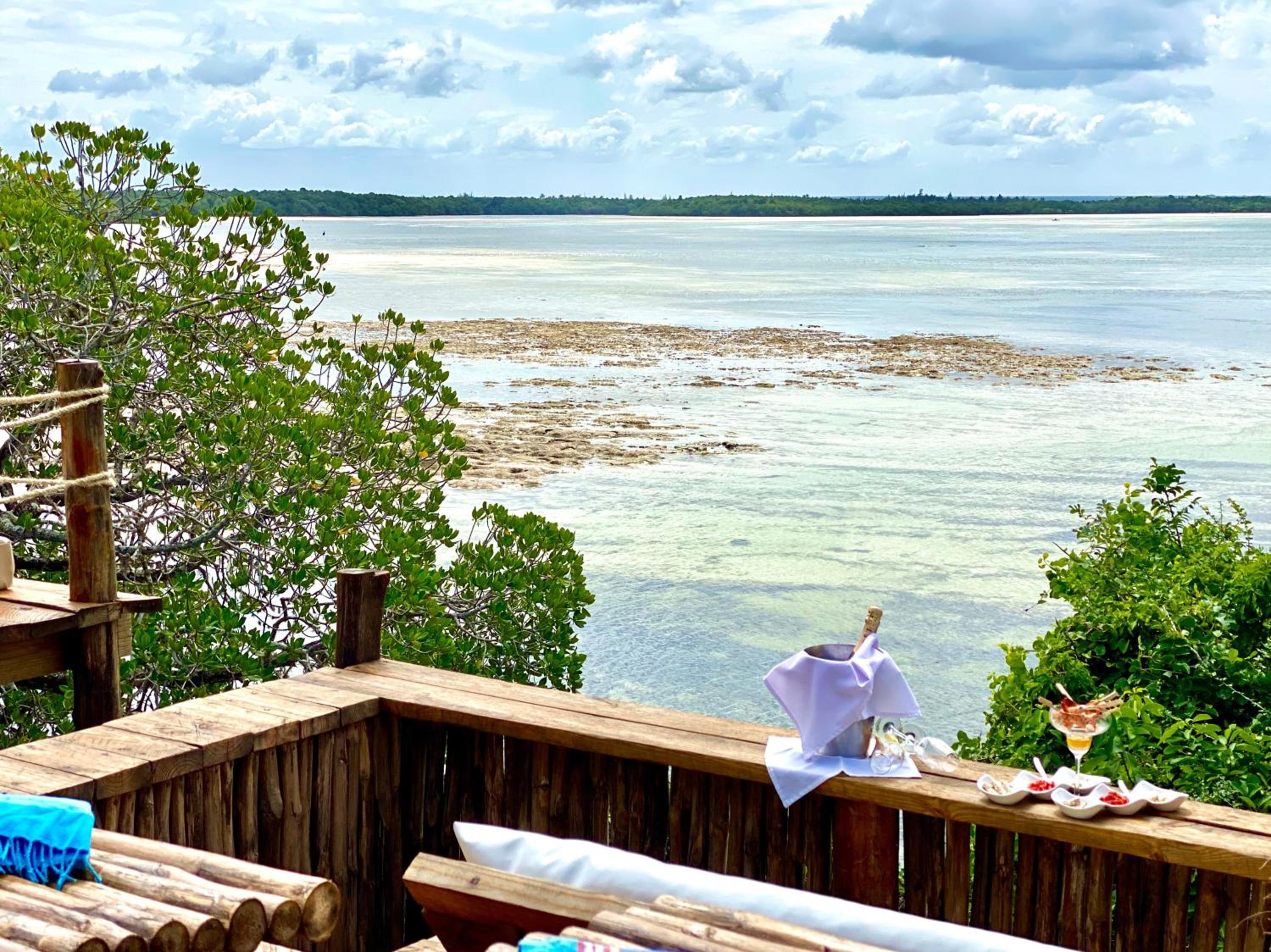 Bungalow with Sea View photo 3