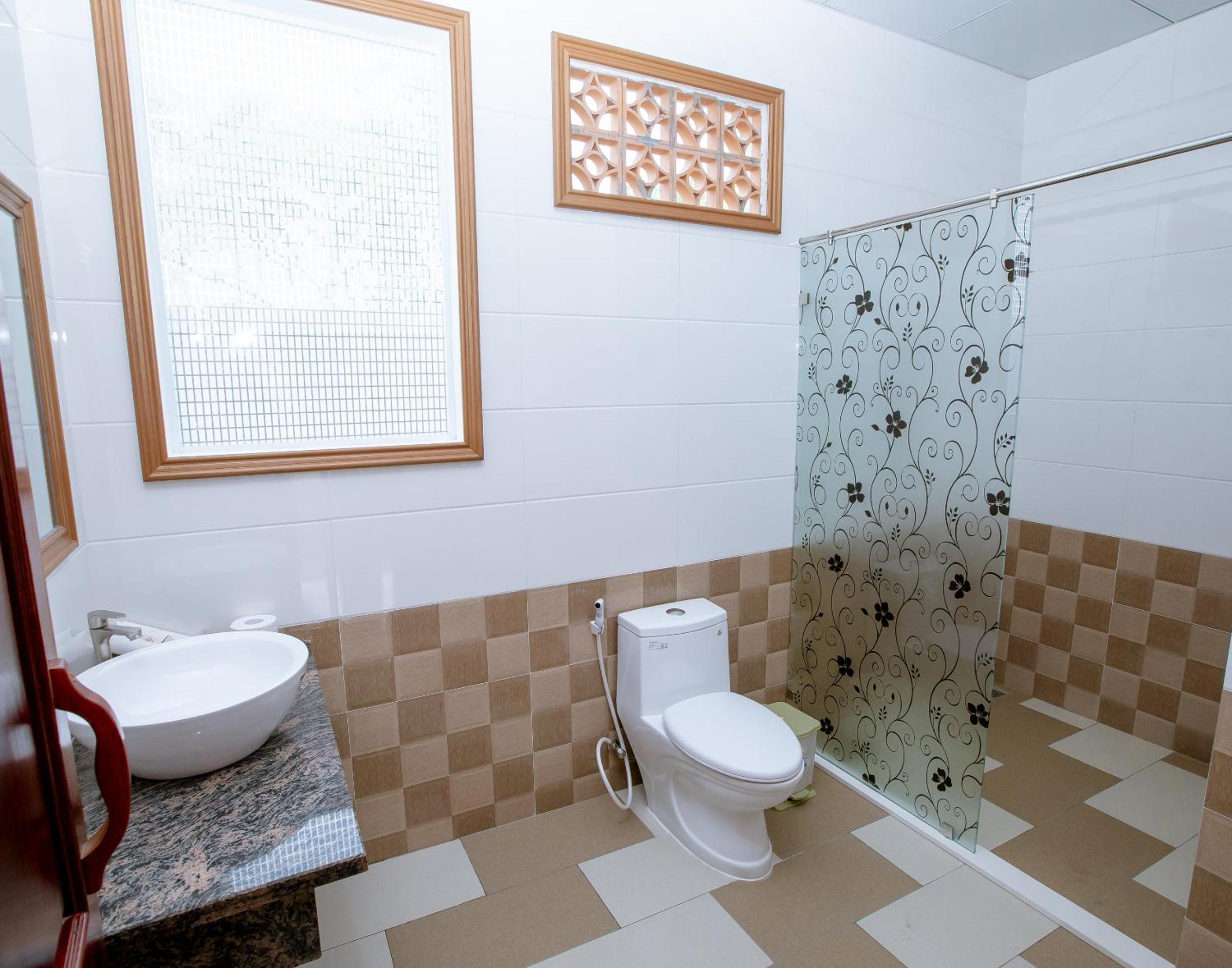 Double Room - Photo 9