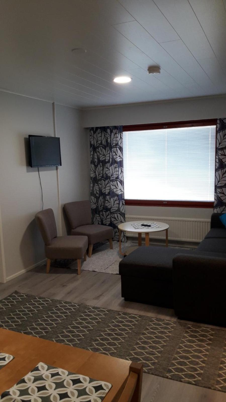 Family Room photo 2