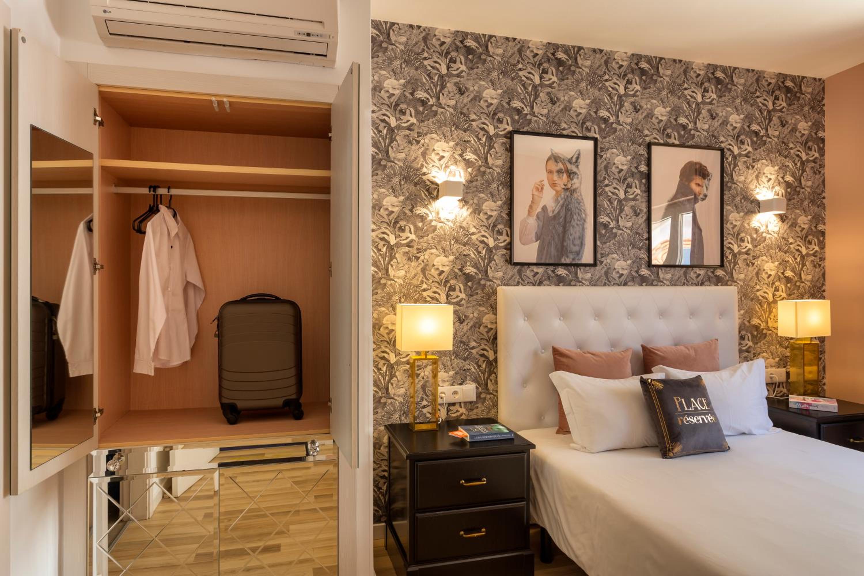 Themed Double Room - Glamor photo 2
