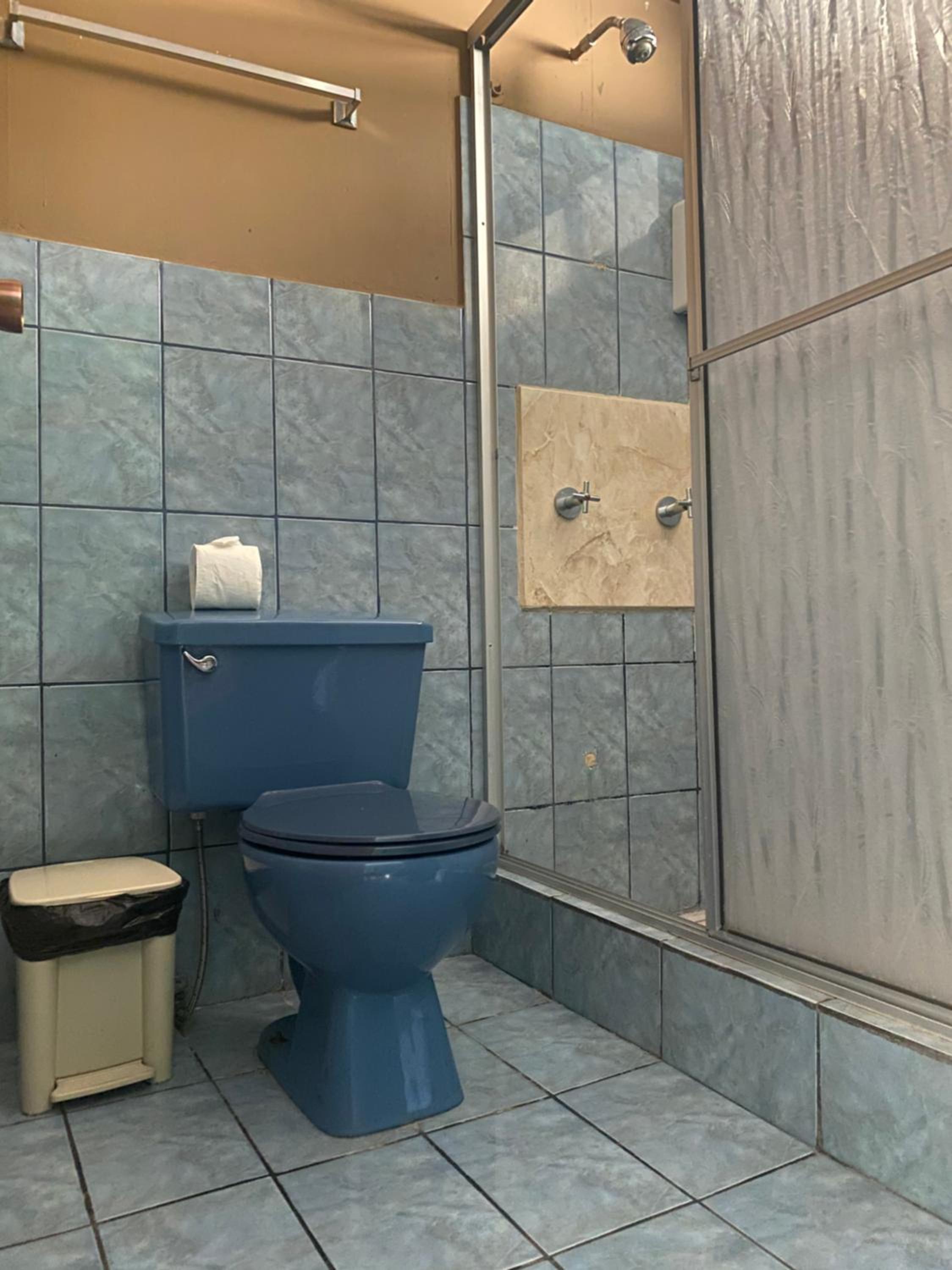 Twin Room with Private Bathroom photo 2