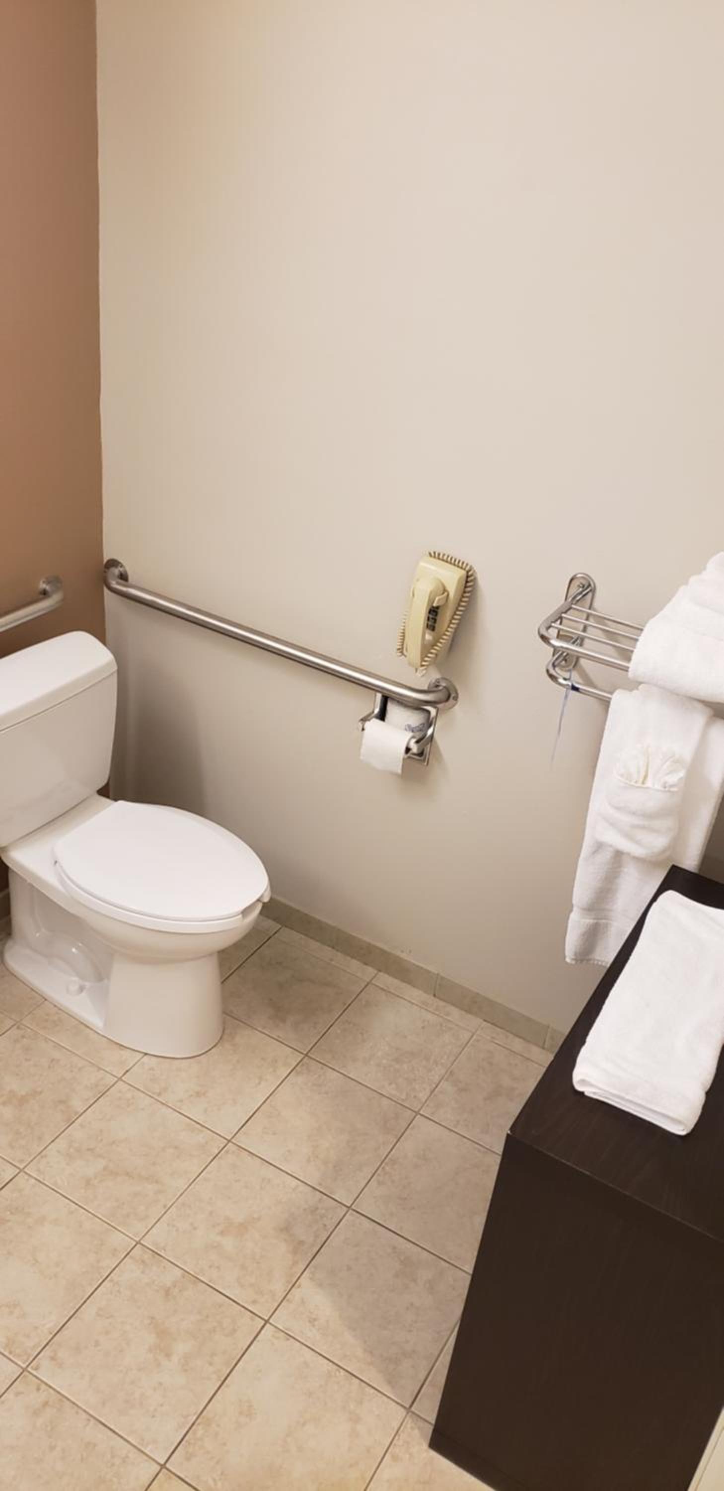 Queen Room - Disability Access/Non-Smoking photo 2