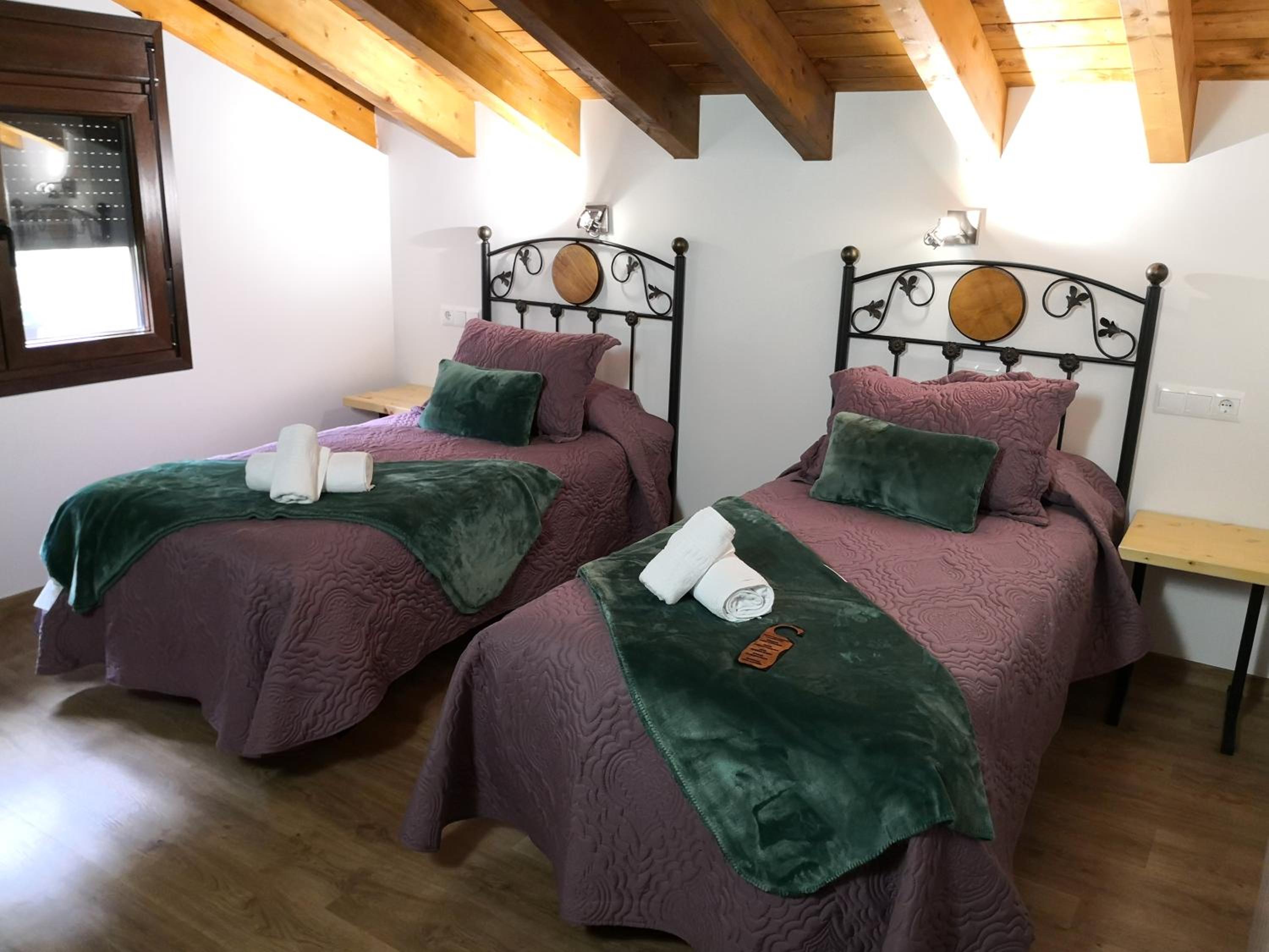 Double Room with Extra Bed - Photo 1