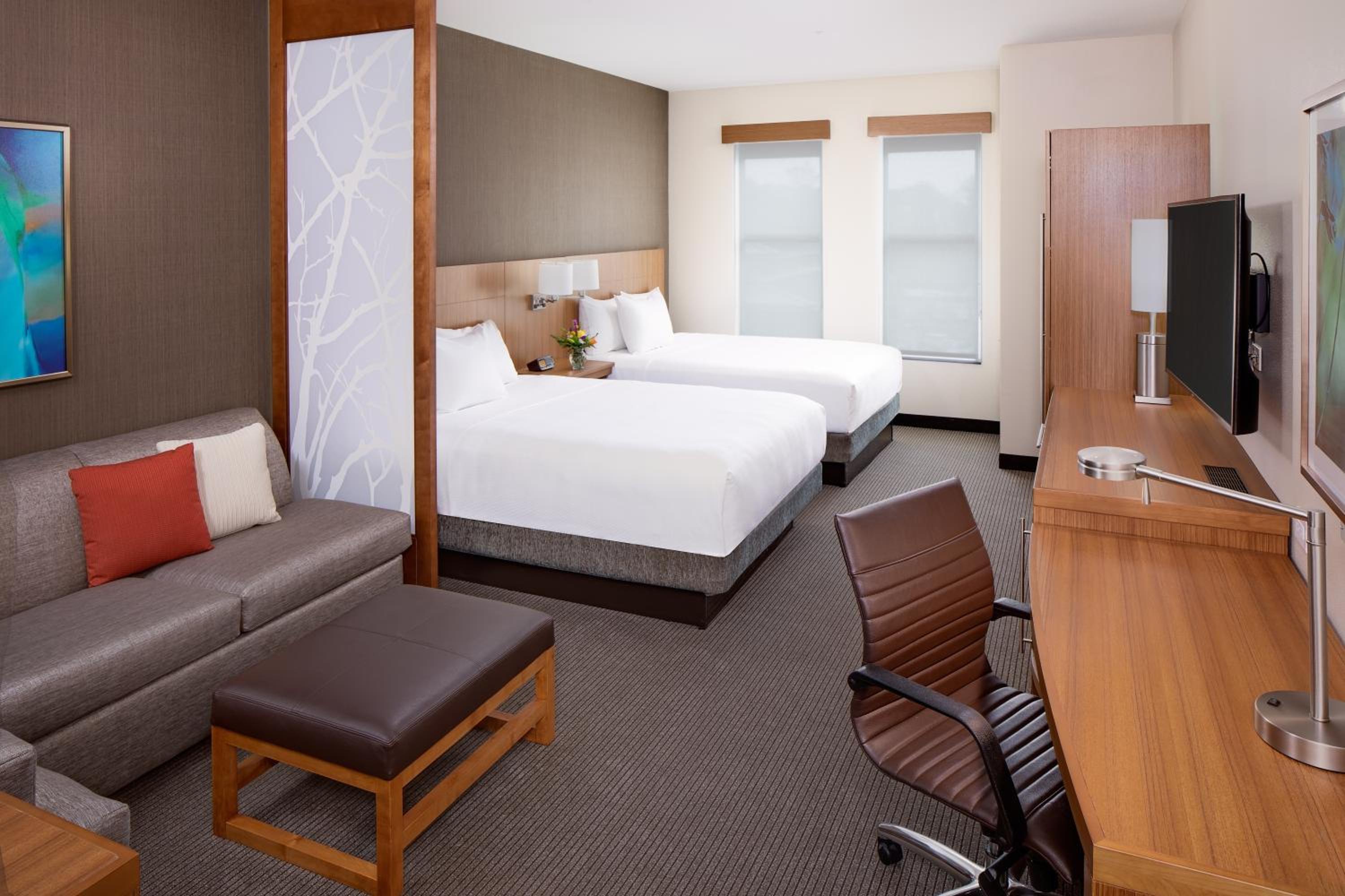 Queen Room with Two Queen Beds and Sofa Bed - Photo 1