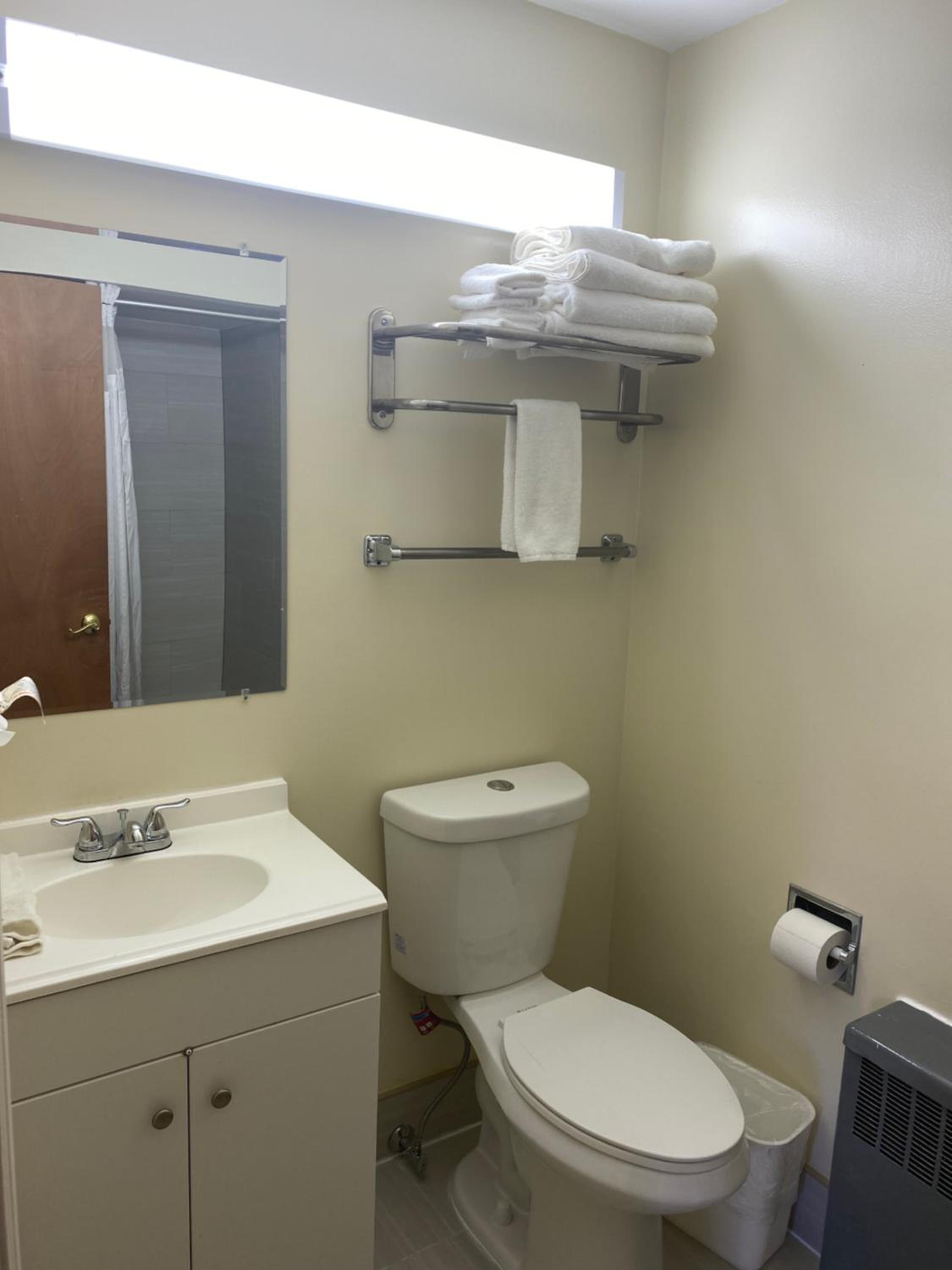 Double Room - Photo 5