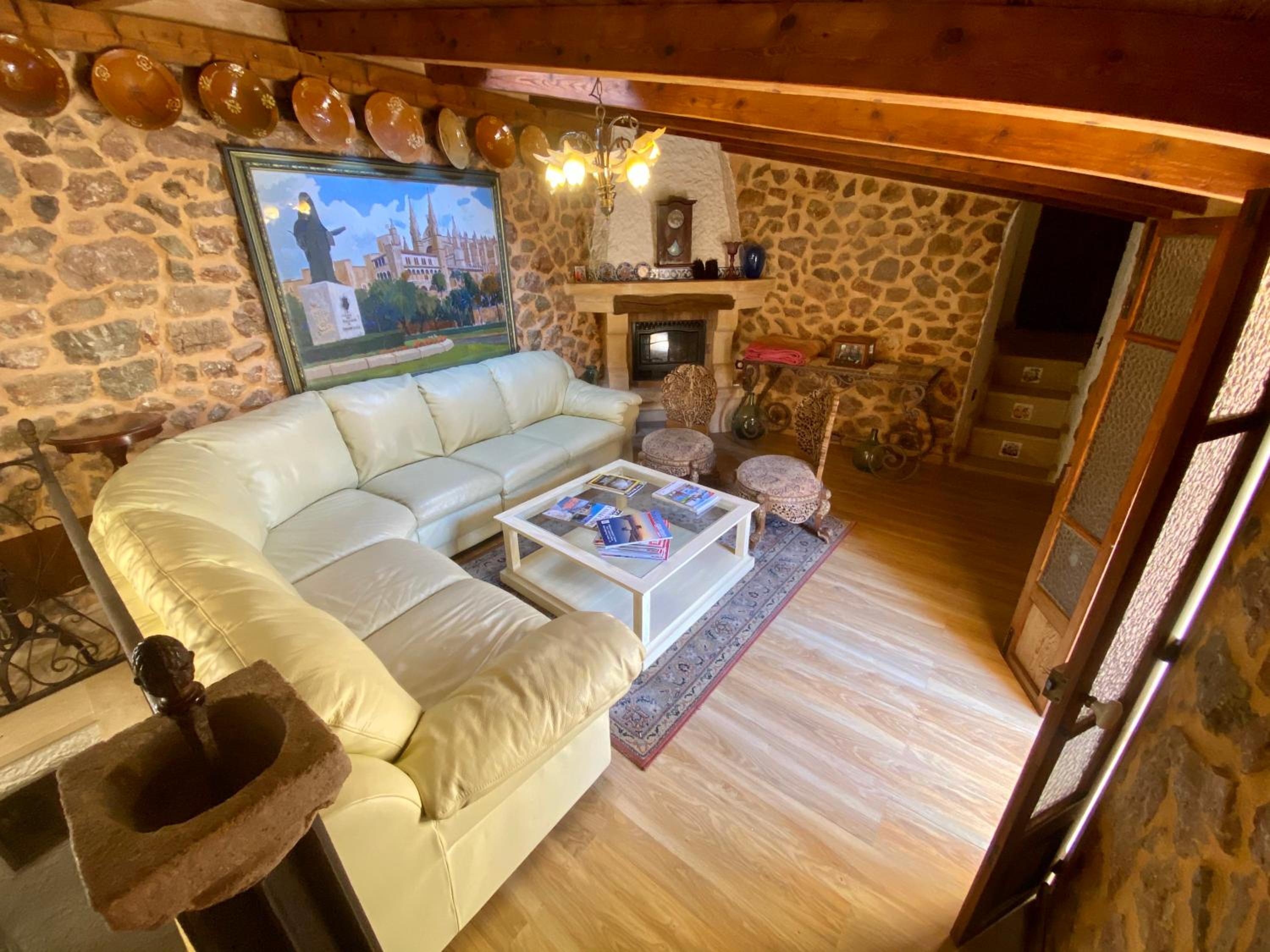 Casa de cuatro habitaciones