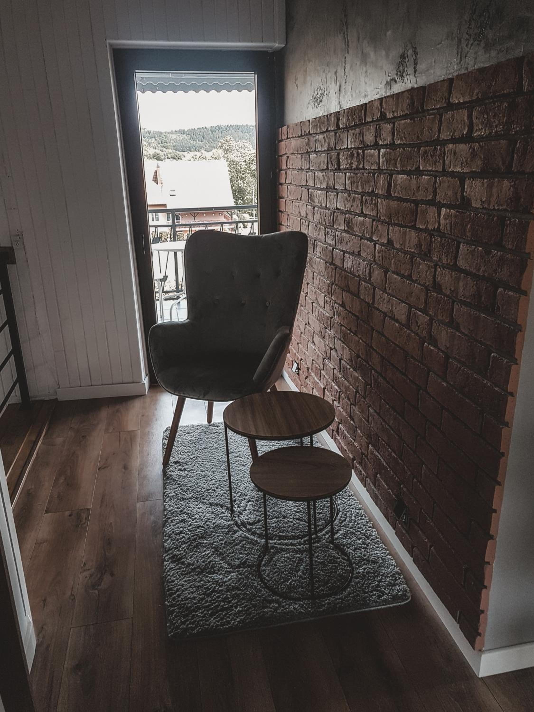 One-Bedroom Apartment - Photo 8