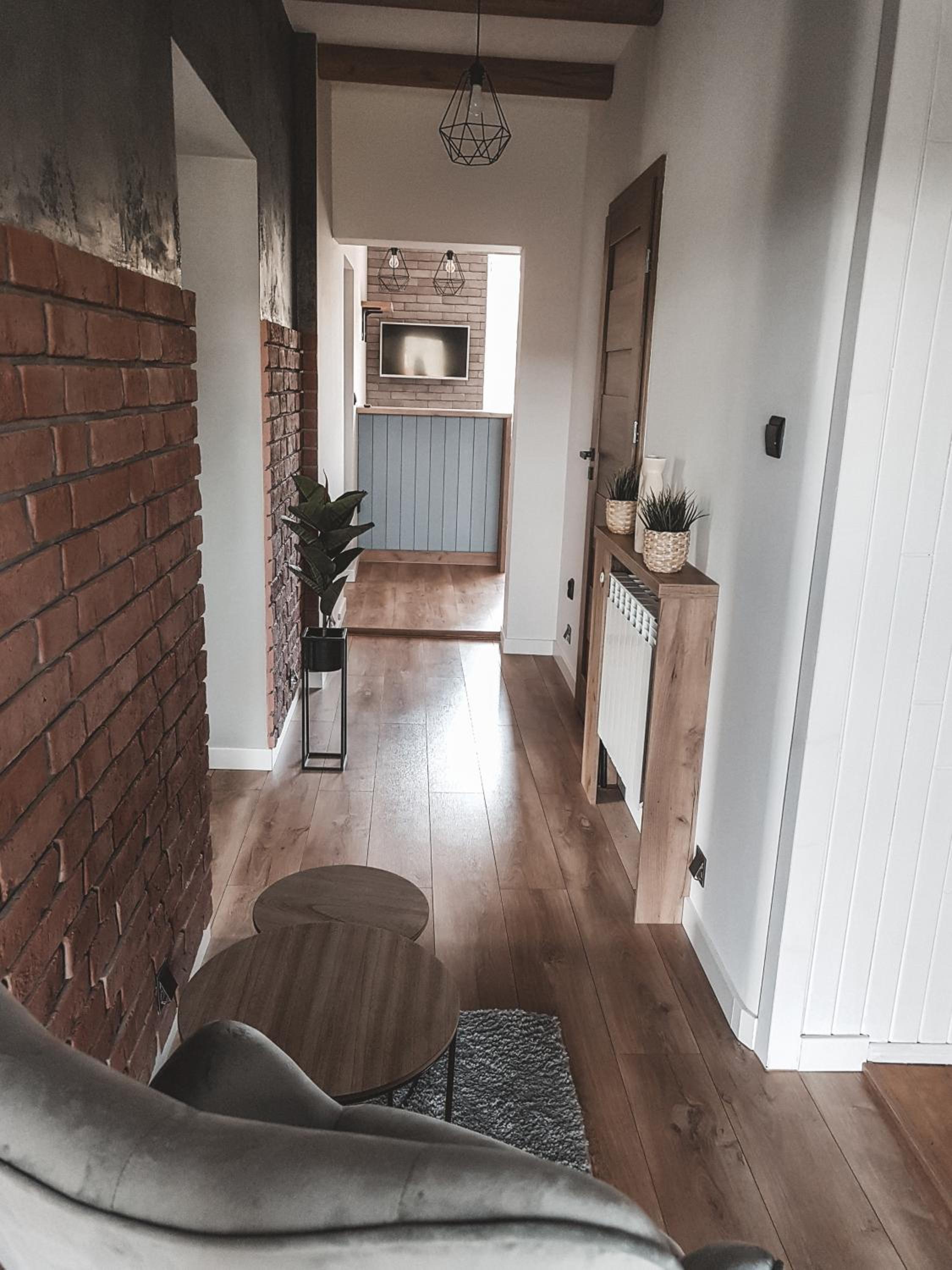 One-Bedroom Apartment - Photo 12