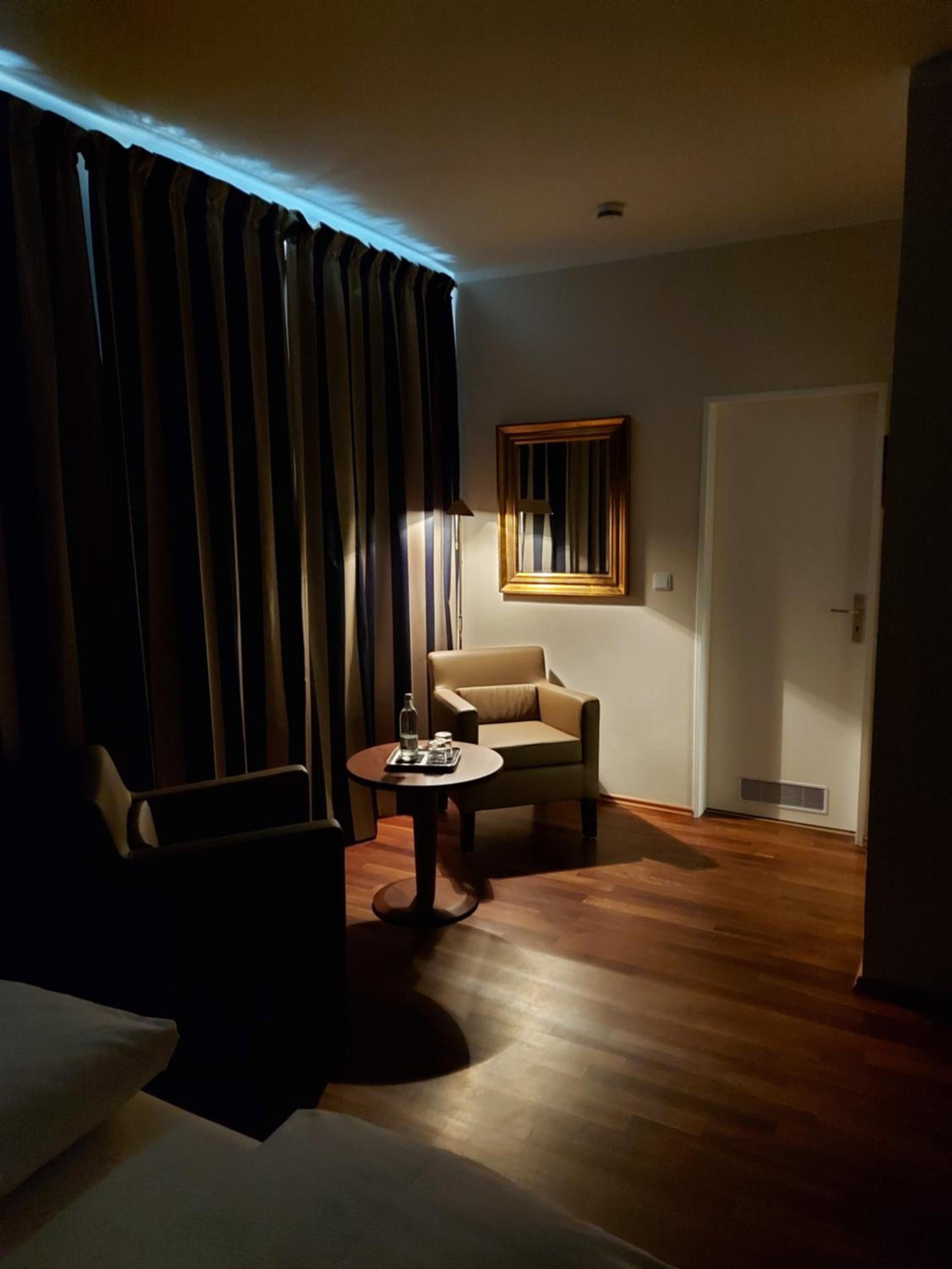 Double Room - Photo 7