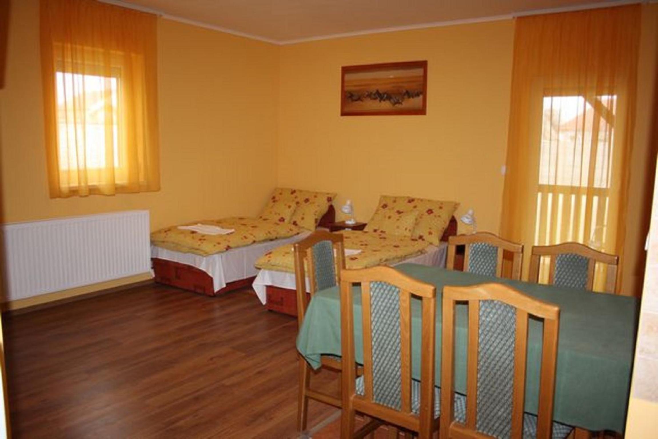 Two-Bedroom Apartment with Terrace photo 3