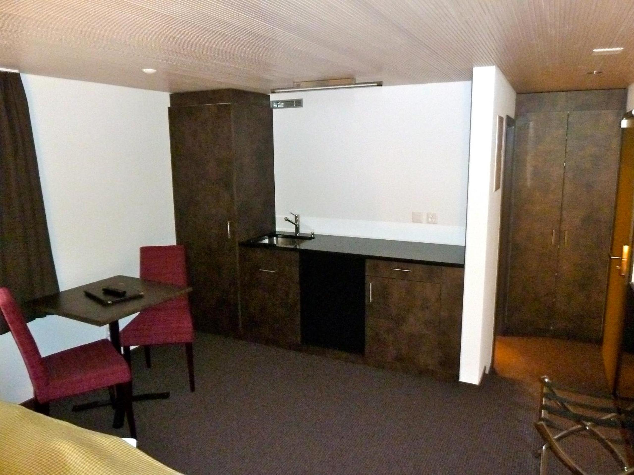 Economy Studio photo 3